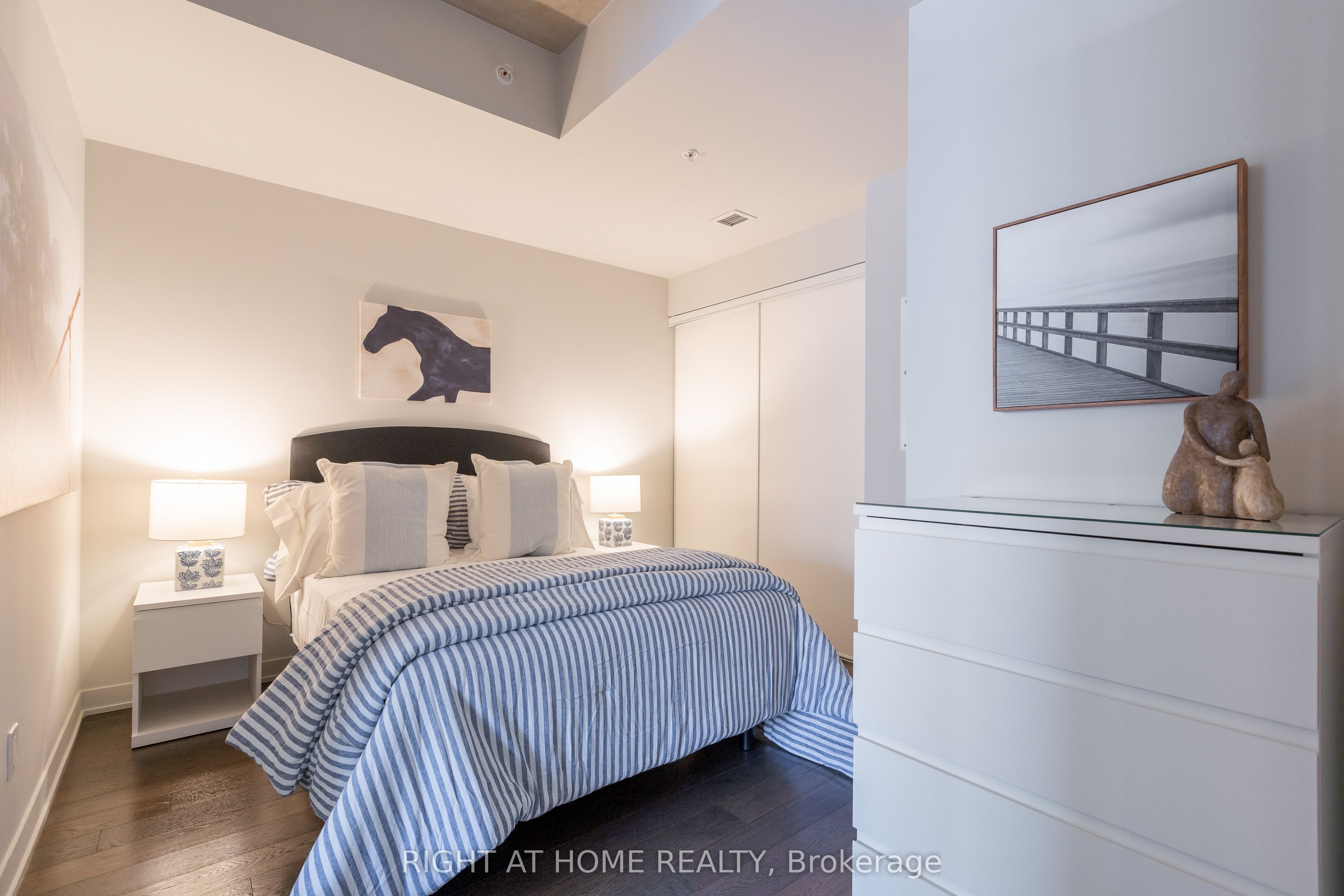 130 Rusholme Road 202, Toronto, ON M6H 2Y7 photo 4