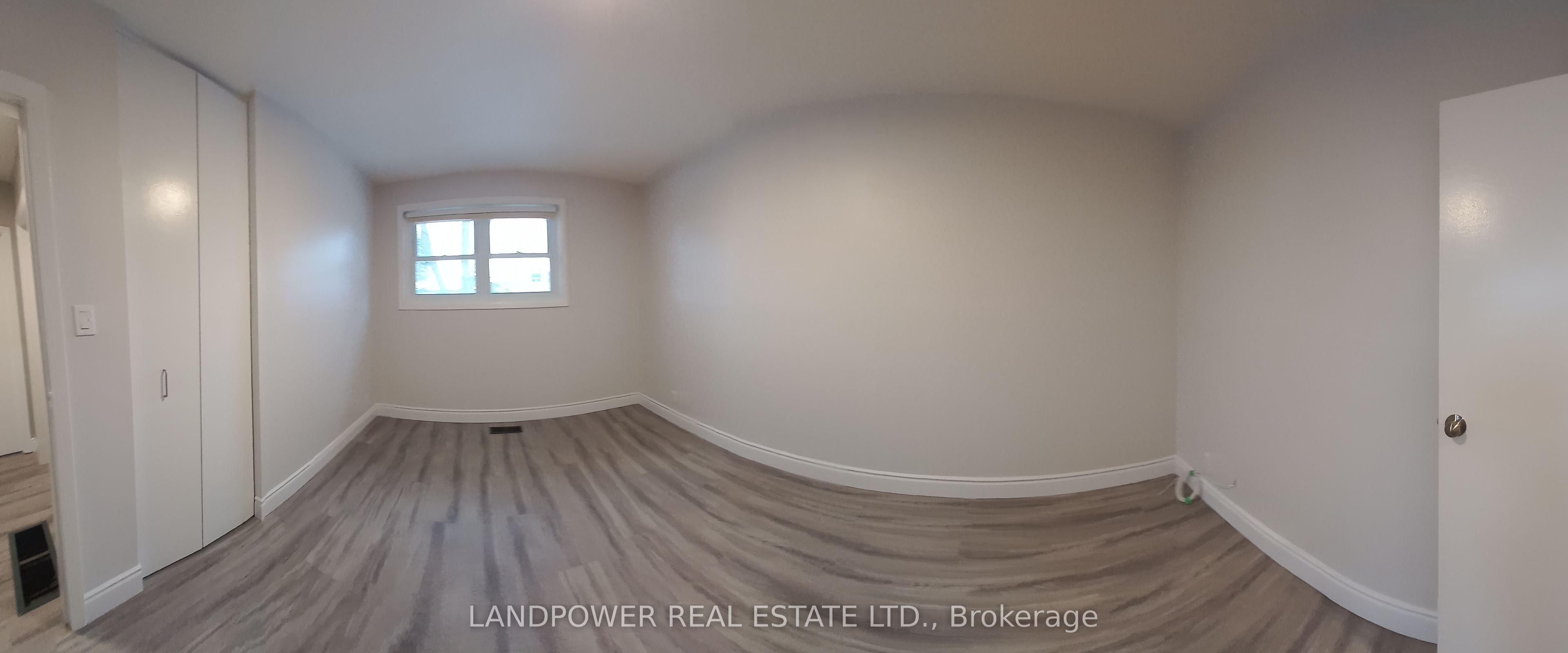 8 Clareville Crescent 3 bedrooms, Toronto, ON M2J 2C1 photo 5