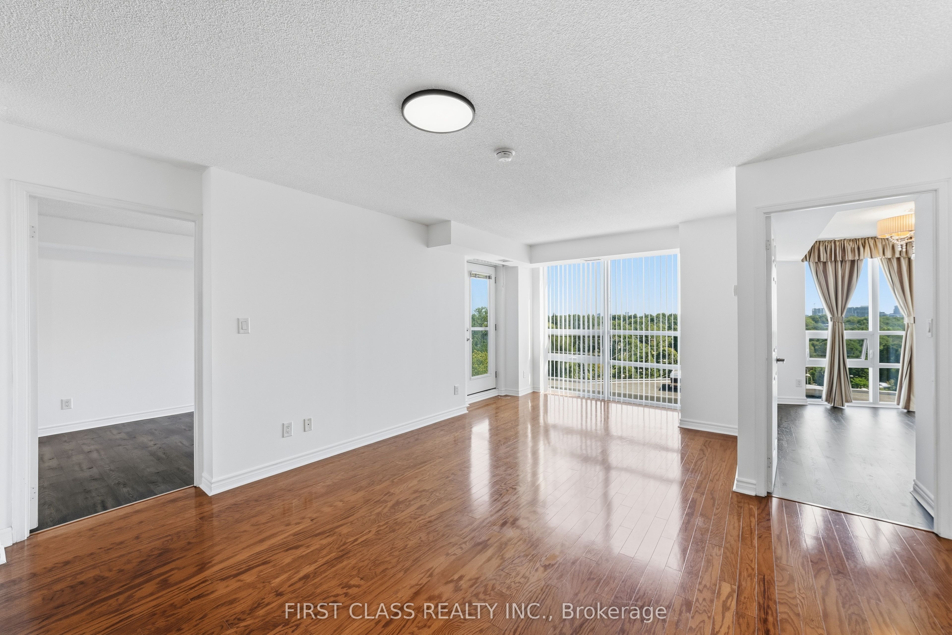 35 Hollywood Avenue 922, Toronto, ON M2N 0A9 photo 4