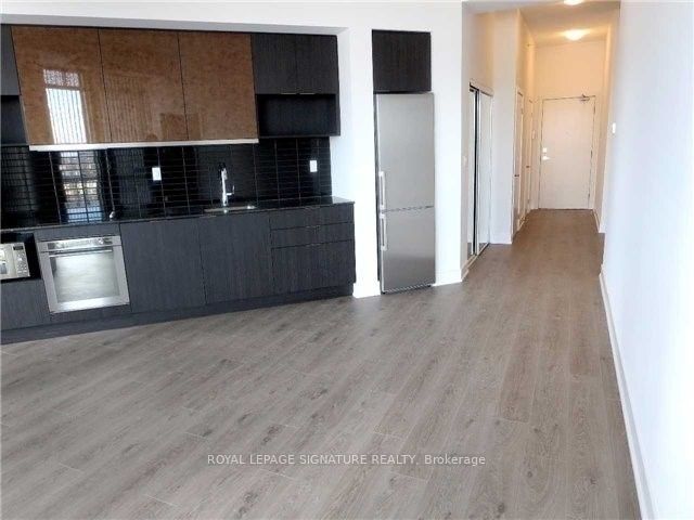 99 The Donway W 701, Toronto, ON M3C 0G1 photo 5