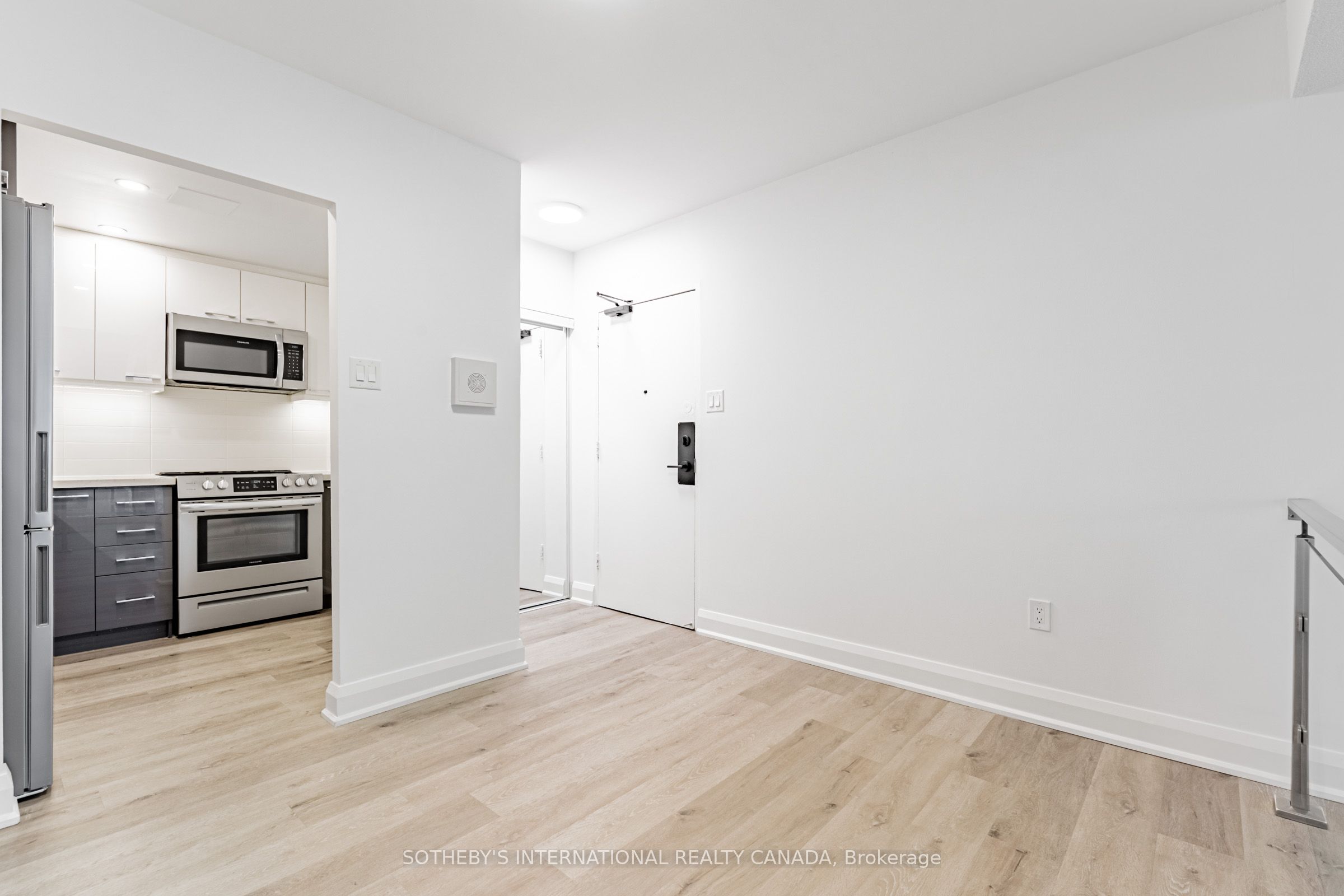 191 Sherbourne Street 1502, Toronto, ON M5A 3X1 photo 3