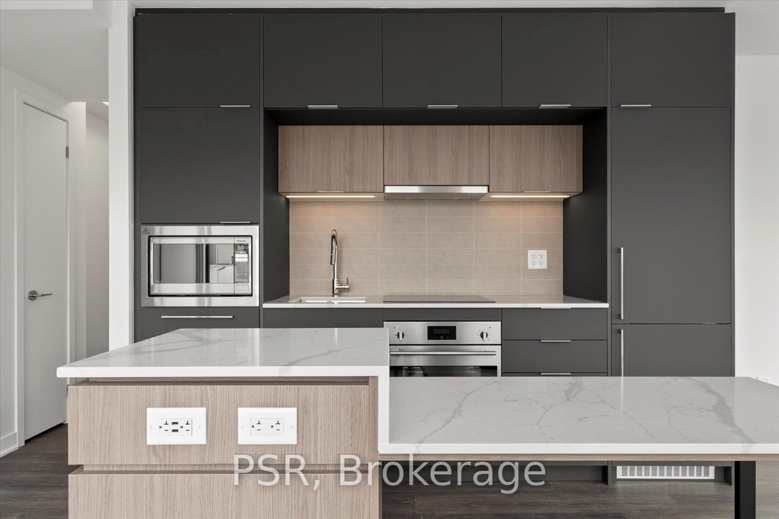 185 Alberta Avenue 312, Toronto, ON M6C 0A5 photo 5