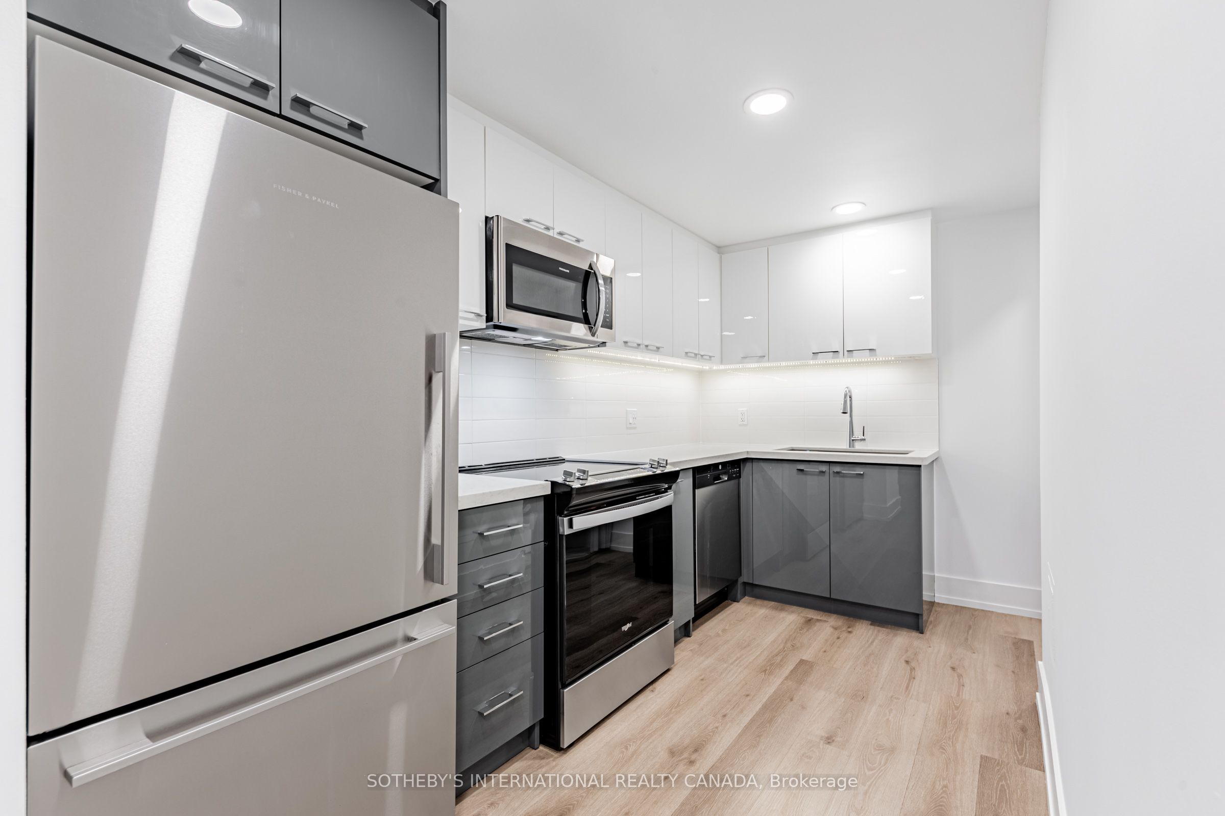 201 Sherbourne Street N1505, Toronto, ON M5A 3X1 photo 3