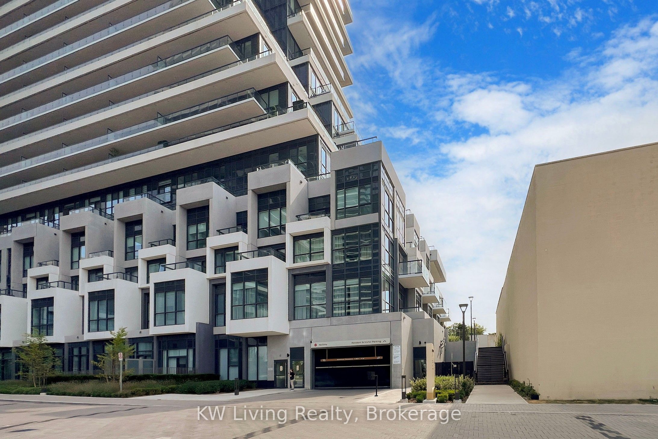 30 Inn on the Park Drive 1608, Toronto, ON M3C 0P8 photo 2
