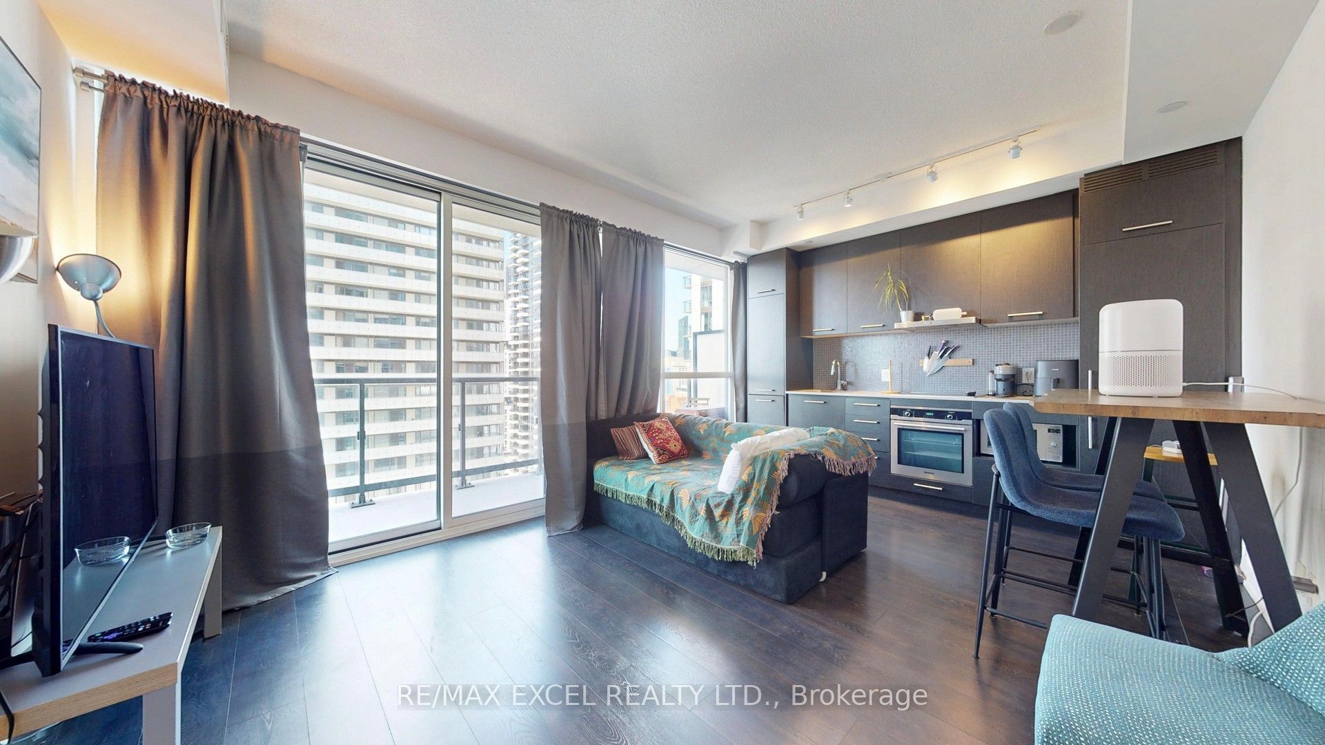 87 Peter Street 2507, Toronto, ON M5V 0P1 photo 4