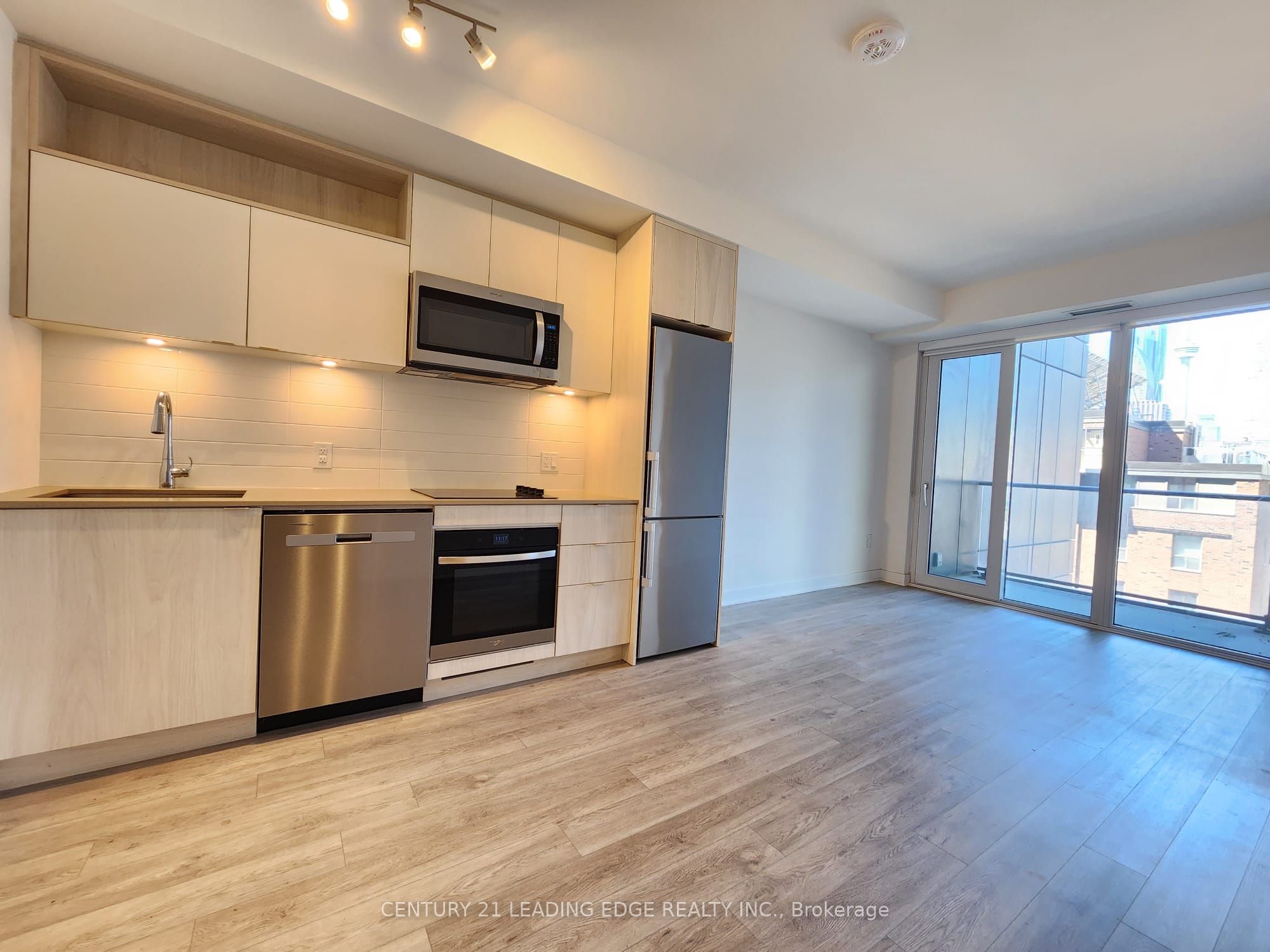 135 Lower Sherbourne Street 565, Toronto, ON M5A 1Y4 photo 2