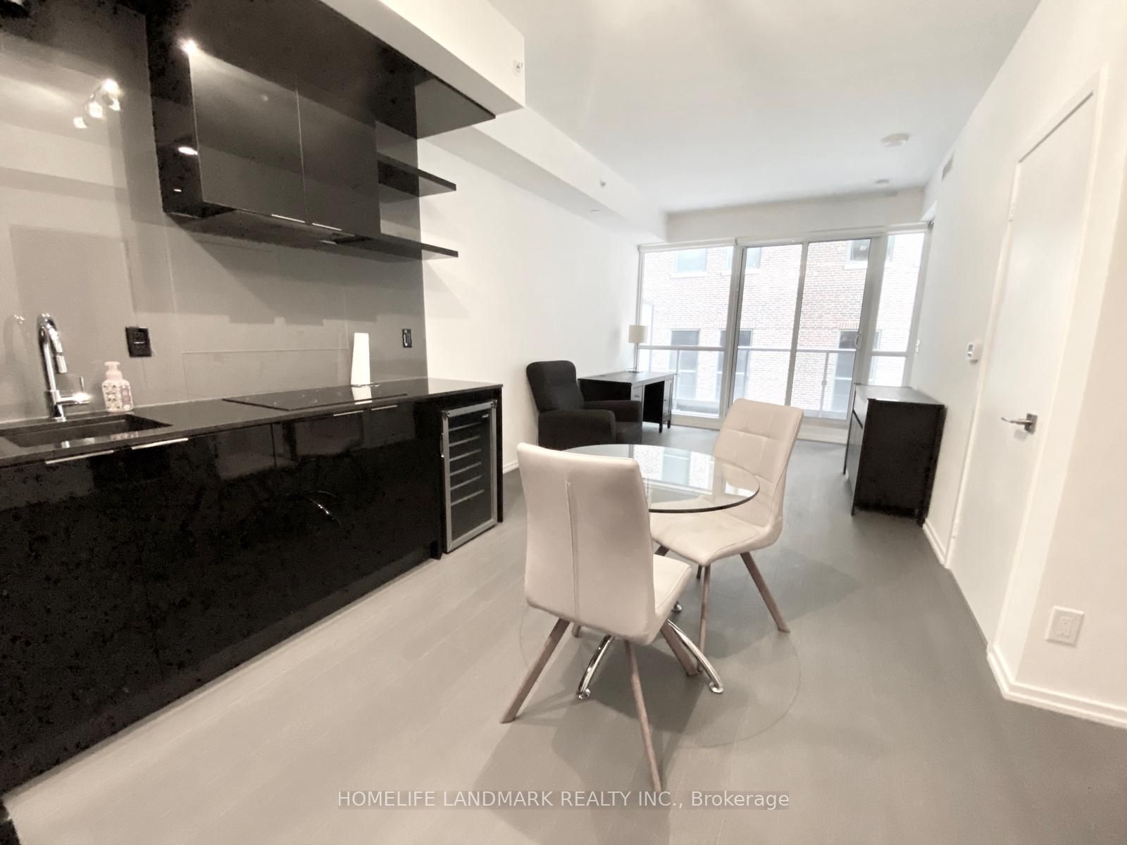 70 Temperance Street 2010, Toronto, ON M5H 0B1 photo 3
