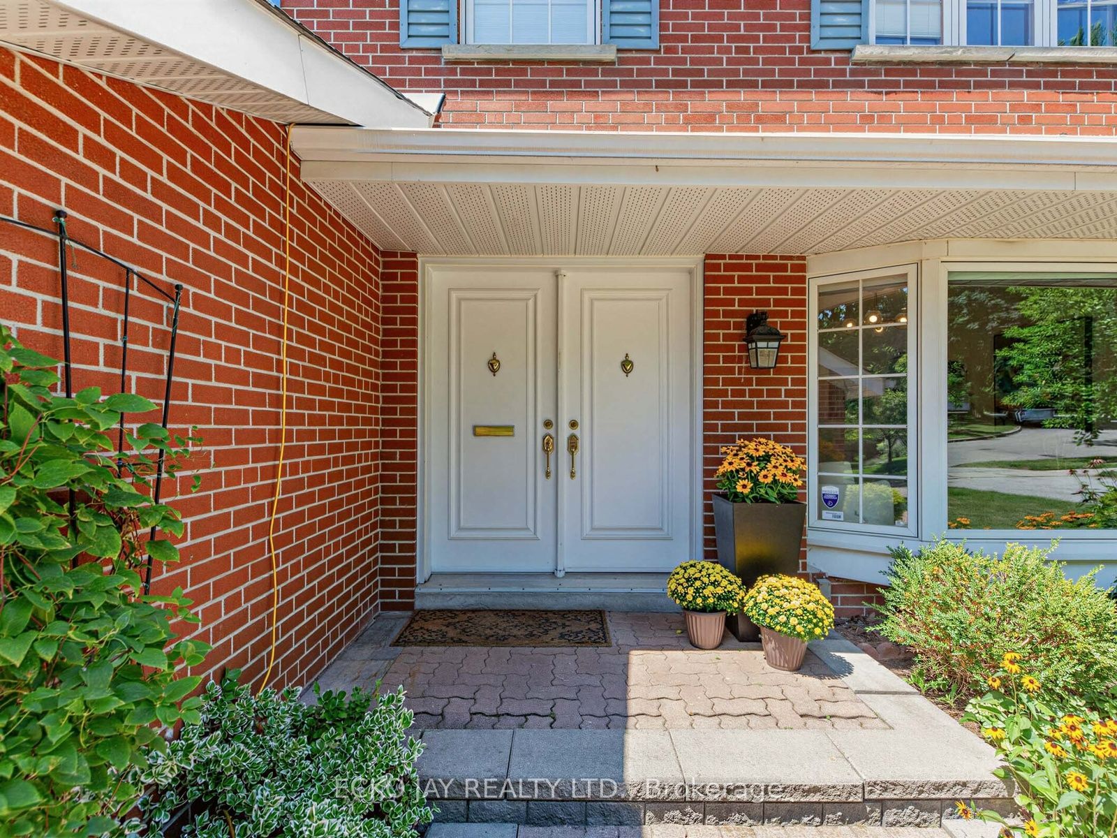 22 Meadowglade Crescent, Toronto, ON M2J 1C7 photo 3