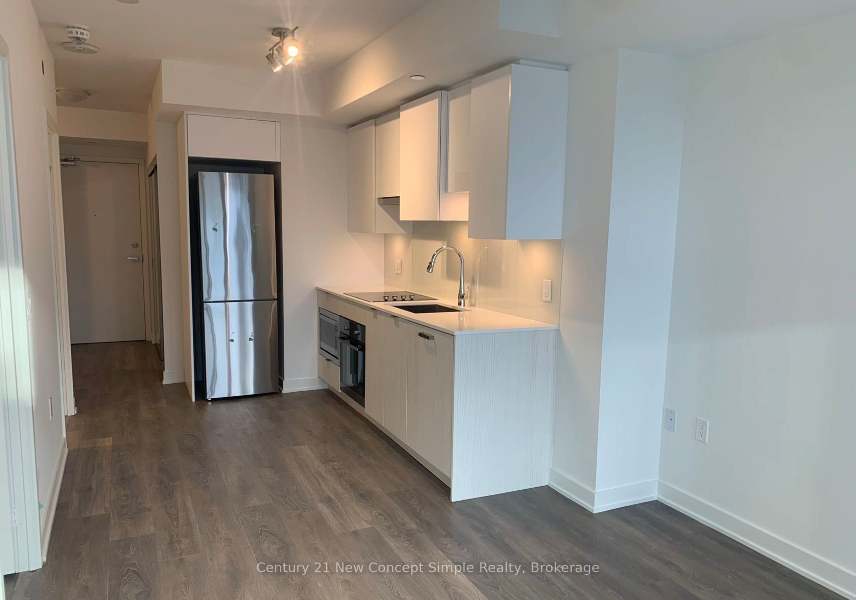 195 Redpath Avenue 3211, Toronto, ON M4P 0E4 photo 3