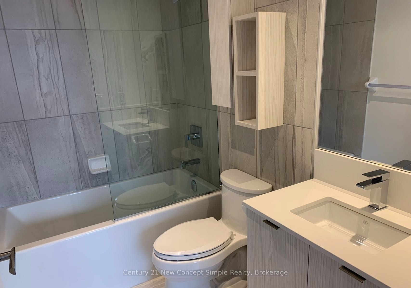 195 Redpath Avenue 3211, Toronto, ON M4P 0E4 photo 5