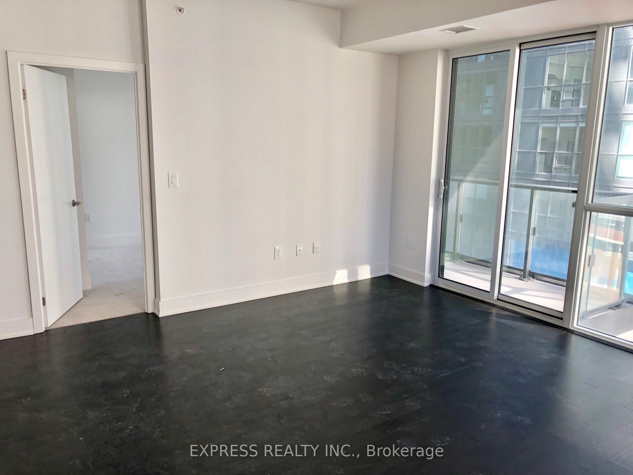 955 Bay Street 507, Toronto, ON M5S 0C6 photo 4