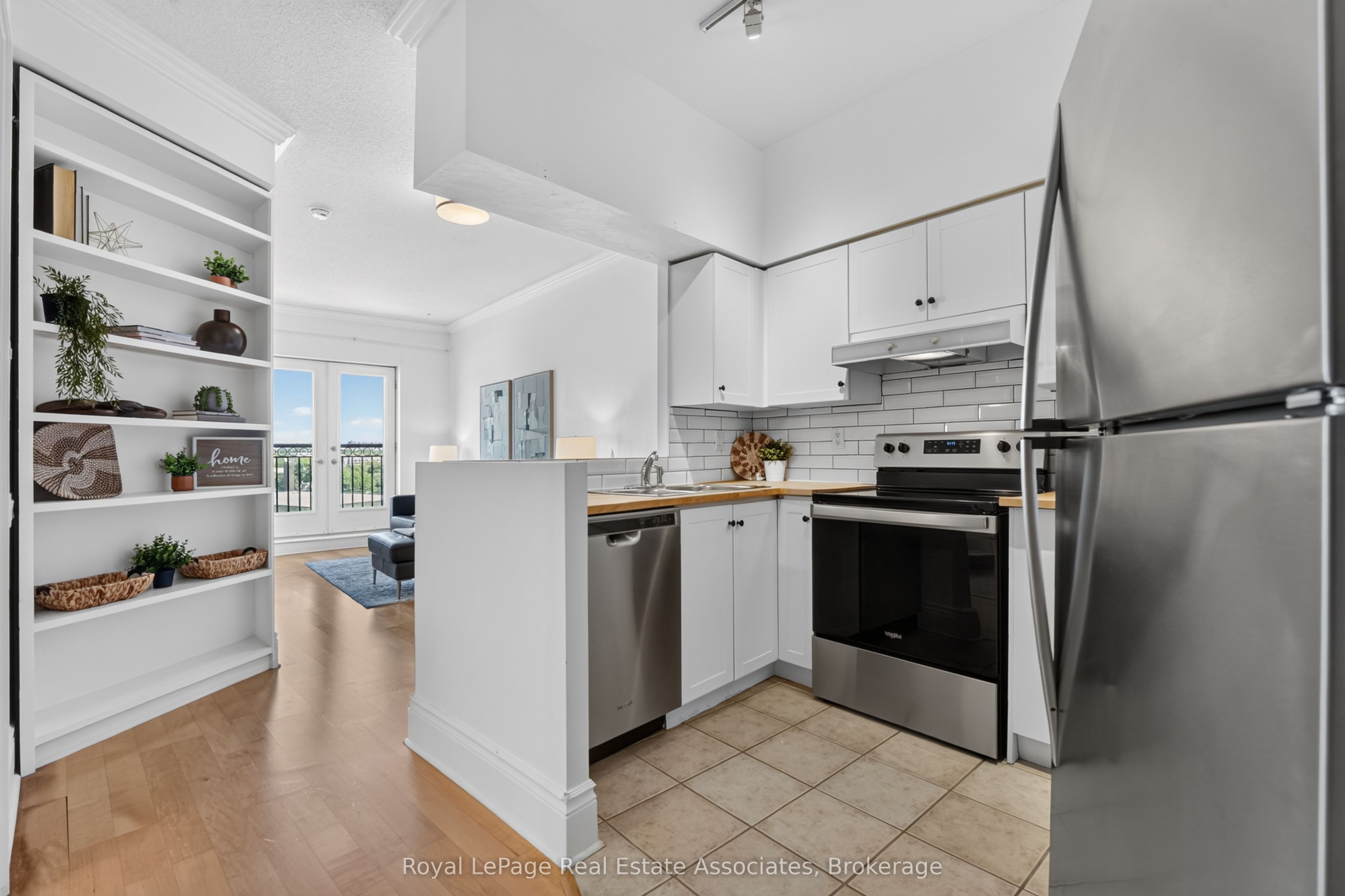 115 Richmond Street E 1006, Toronto, ON M5C 3H6 photo 2