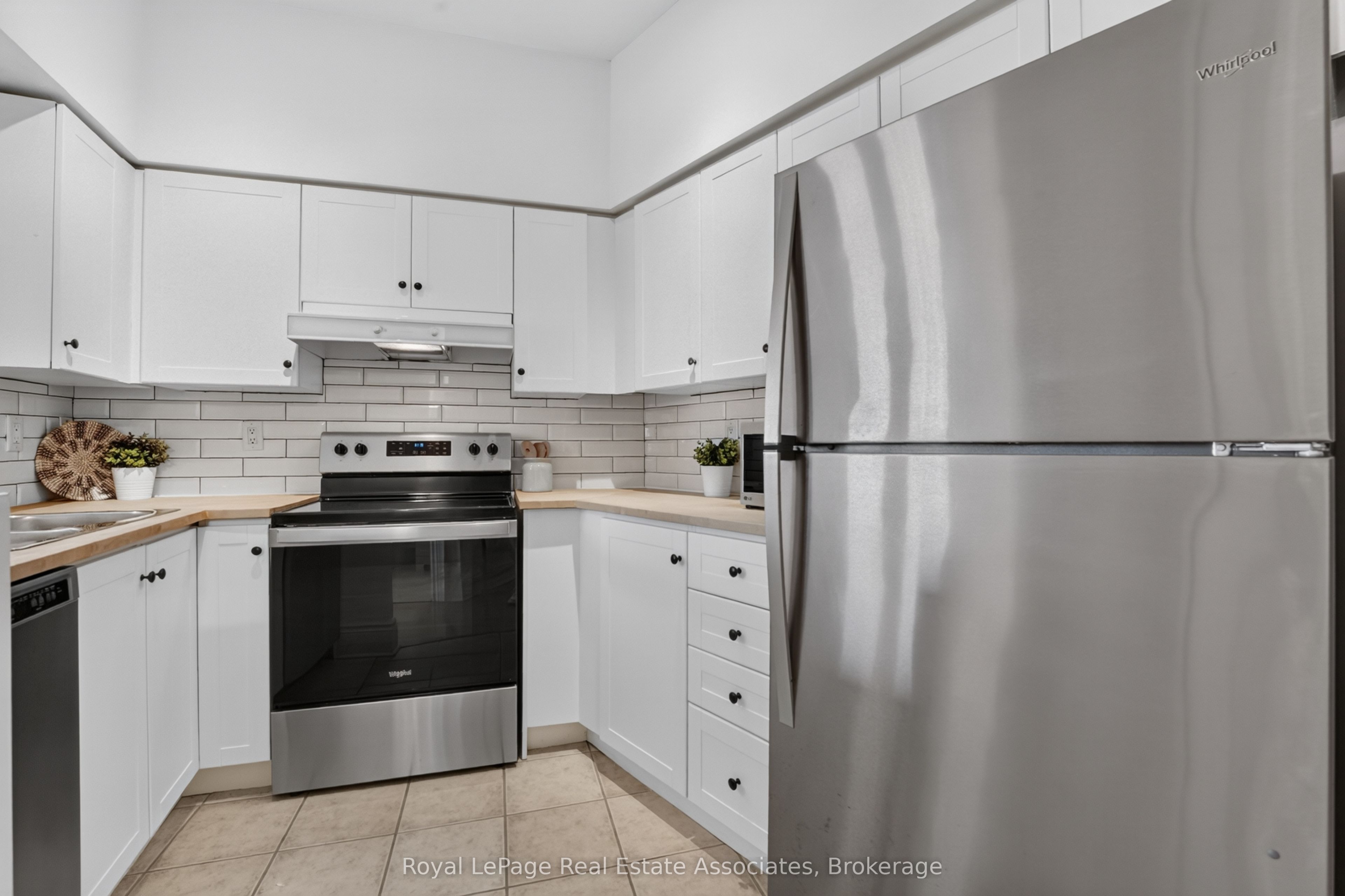 115 Richmond Street E 1006, Toronto, ON M5C 3H6 photo 4
