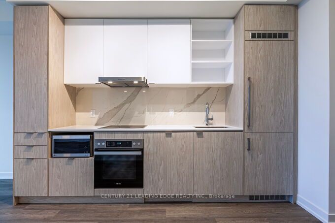 55 Cooper Street 5706, Toronto, ON M5E 0G1 photo 4