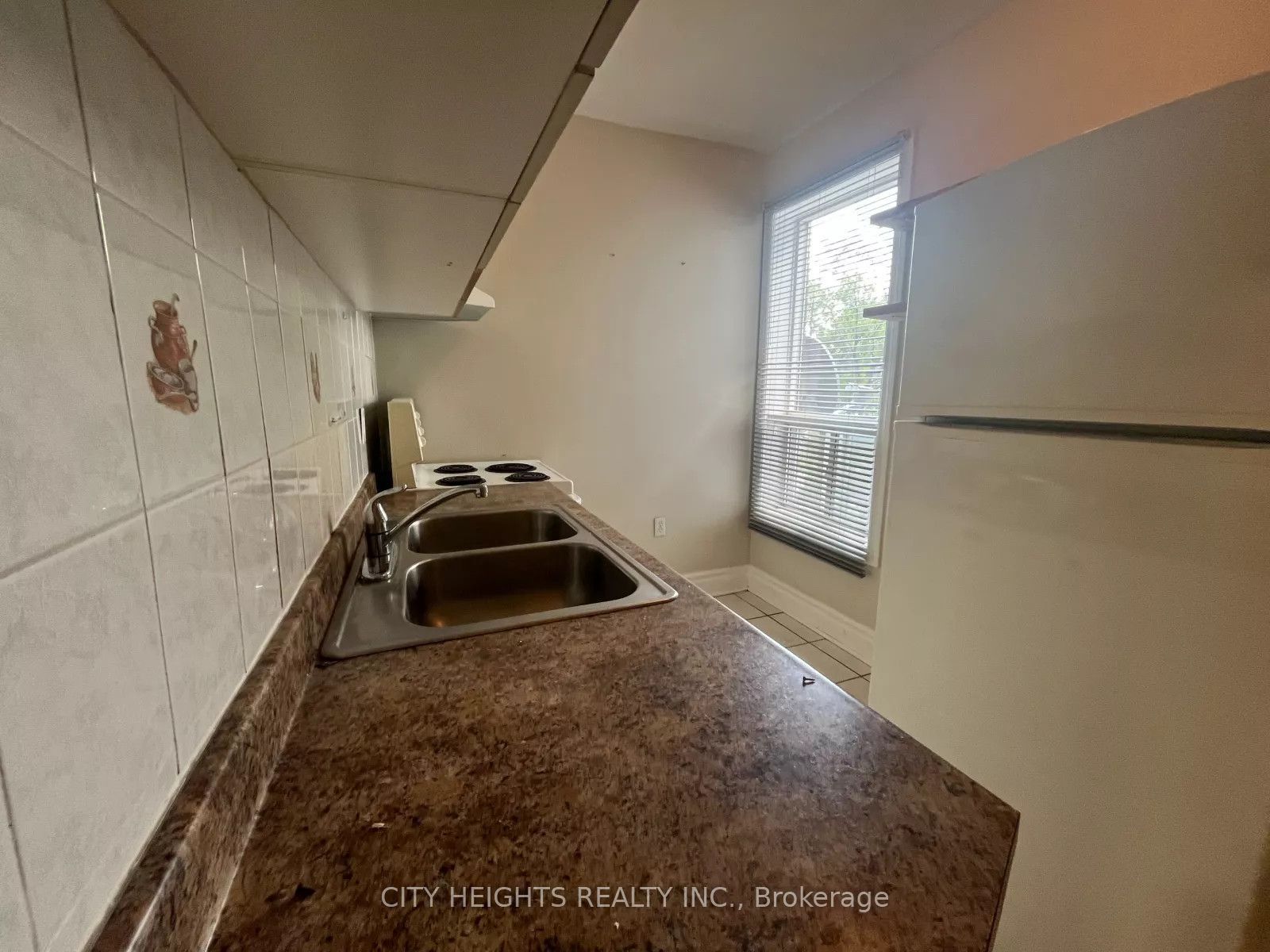 1113 Davenport Road, Toronto, ON M6G 2C3 photo 5