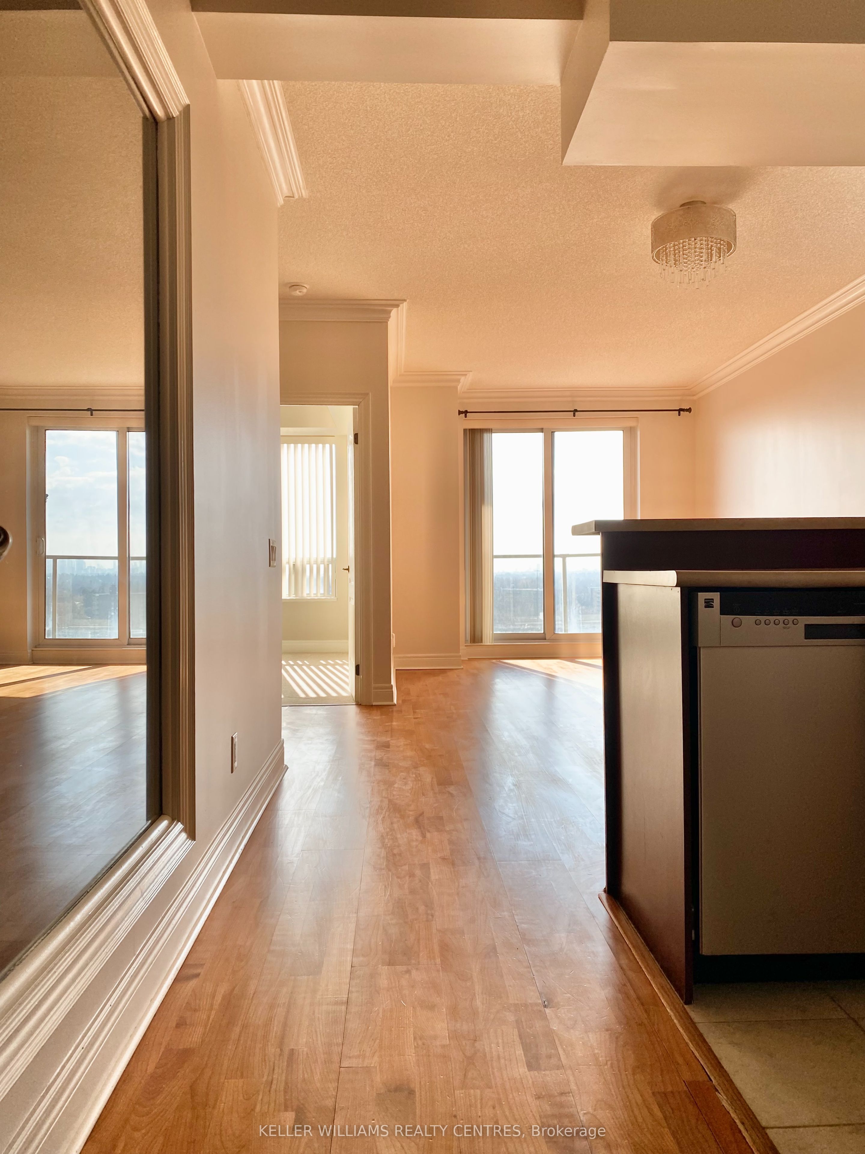 1 Clairtrell Road 1005, Toronto, ON M2N 7H6 photo 4