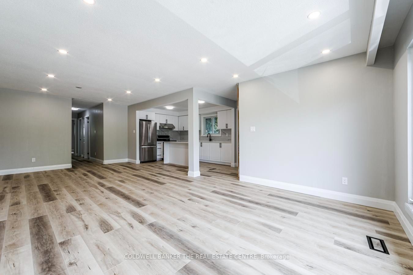 246 Cherokee Blvd Boulevard Upper, Toronto, ON M2H 2J7 photo 5