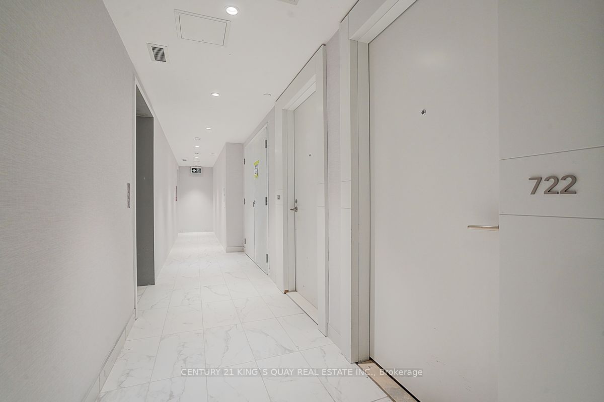 121 St Patrick Street 722, Toronto, ON M5T 0B8 photo 4