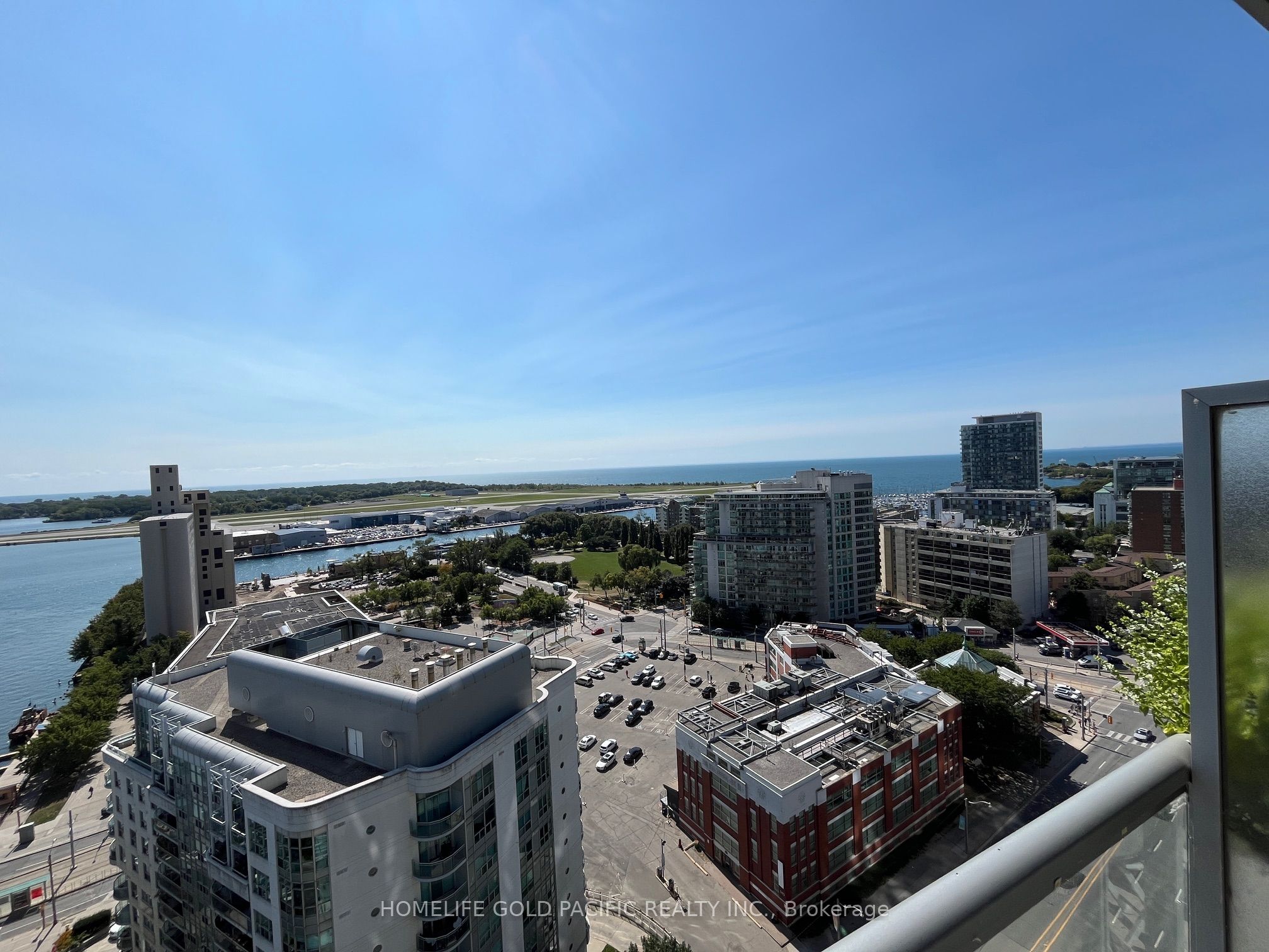 38 Dan Leckie Way 2215, Toronto, ON M5V 2V6 photo 3