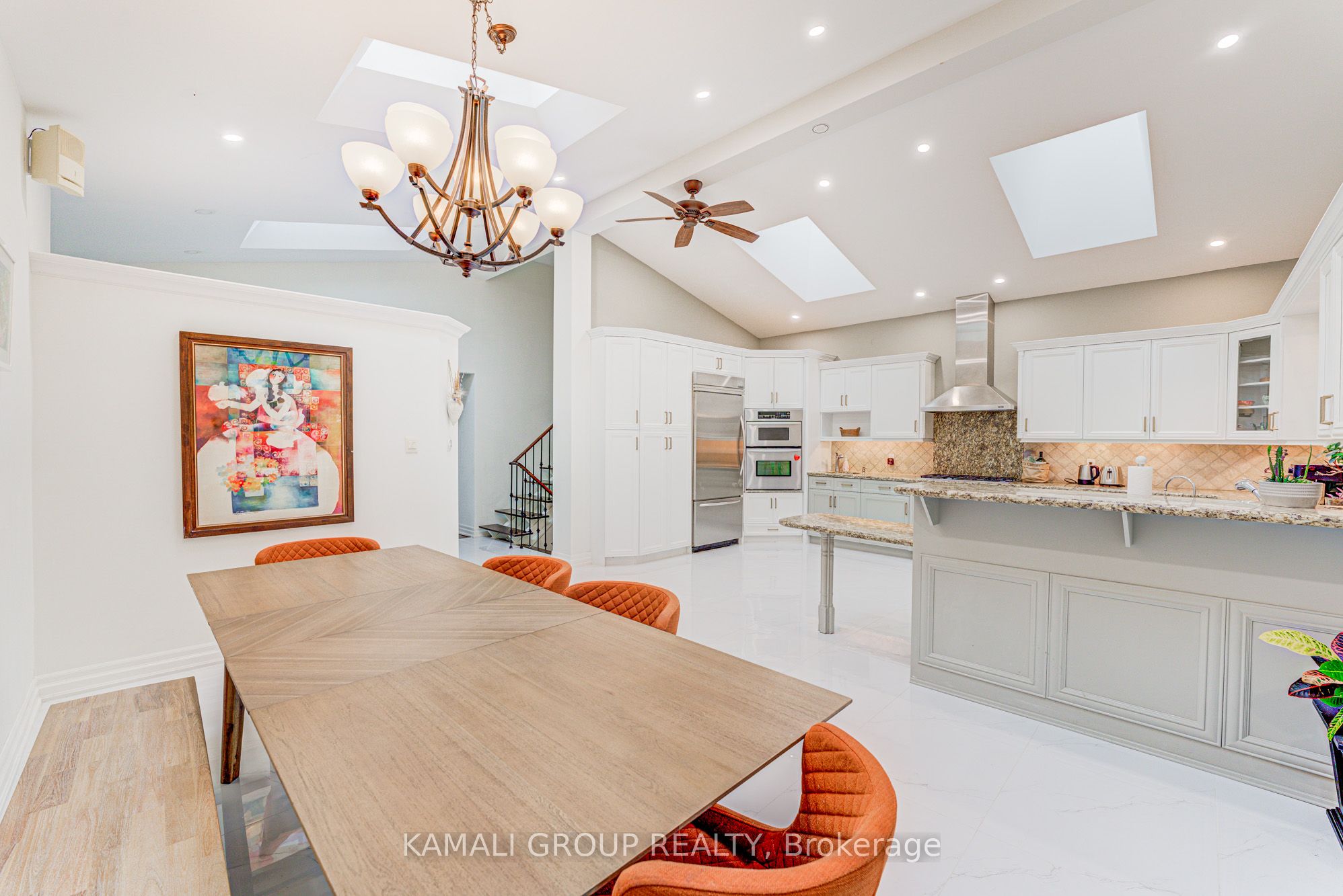 5 Caravan Drive, Toronto, ON M3B 1M9 photo 5