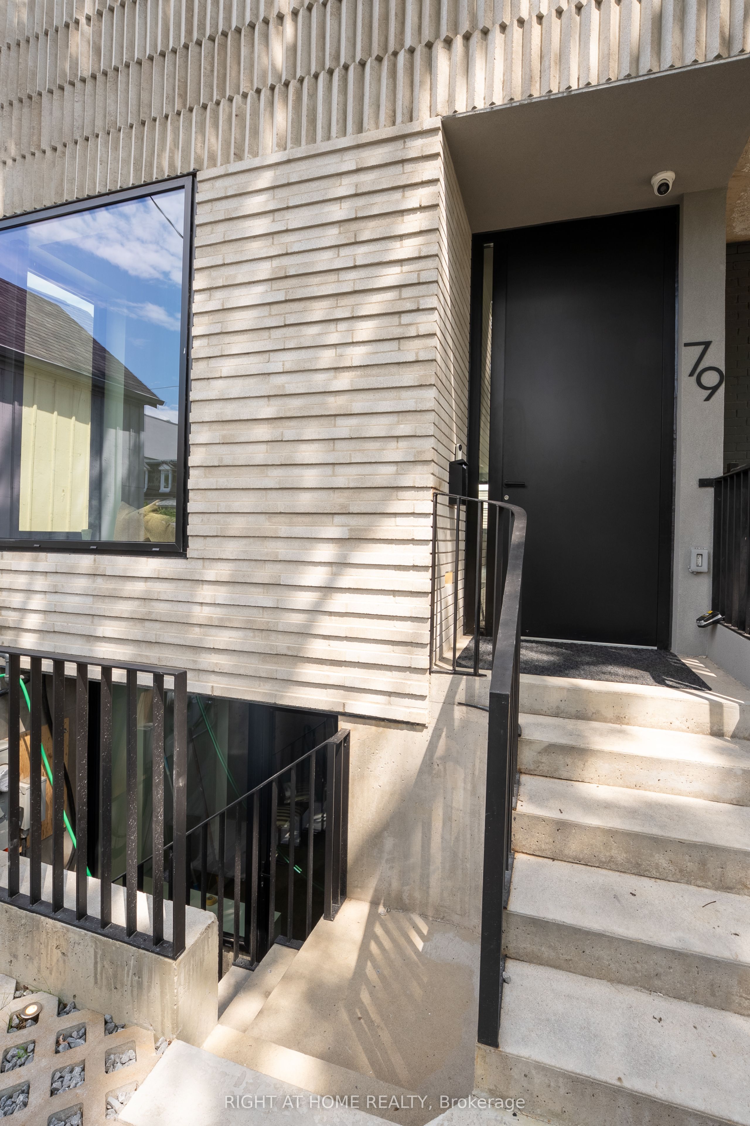 79 Northcote Avenue, Toronto, ON M6J 3K2 photo 3