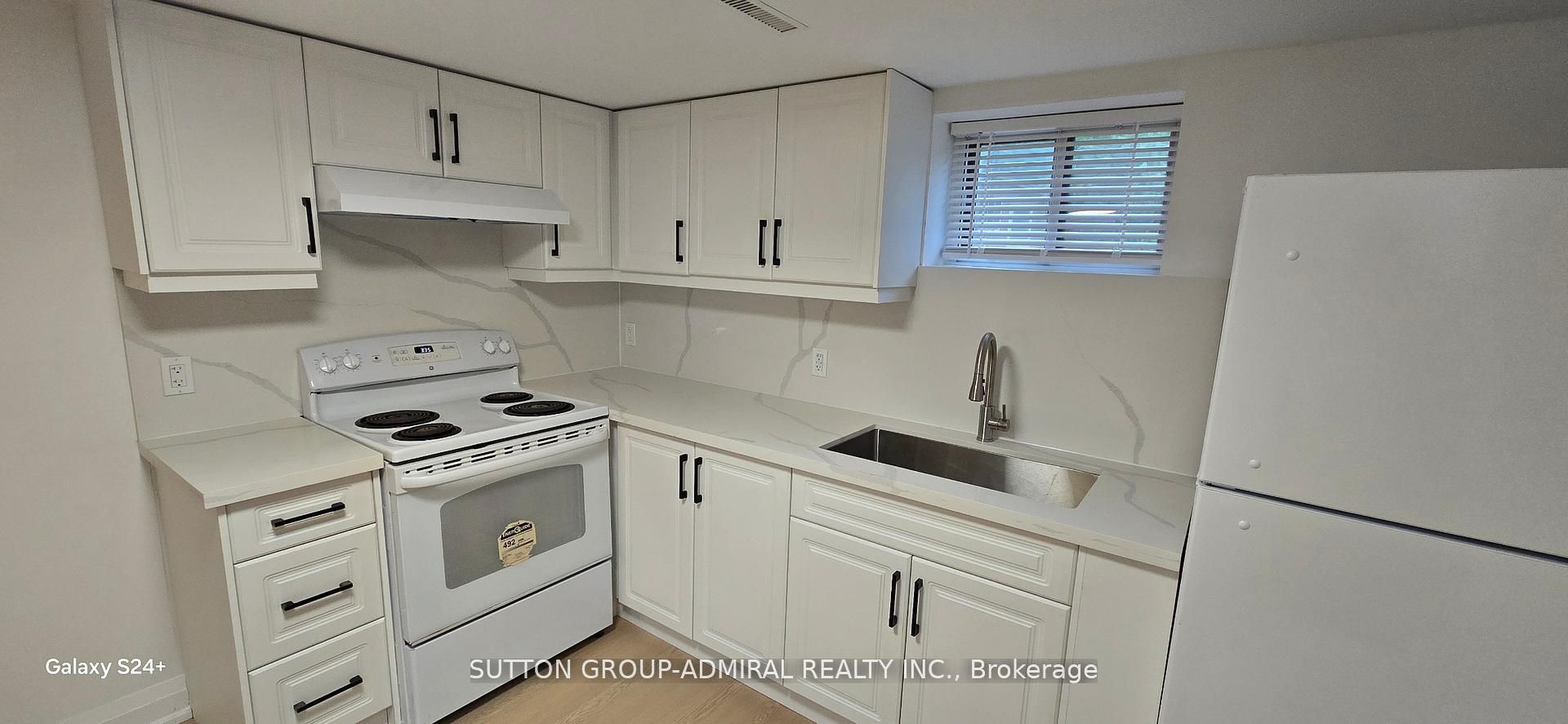 19 Tobruk Crescent BSMT, Toronto, ON M2M 3B3 photo 5