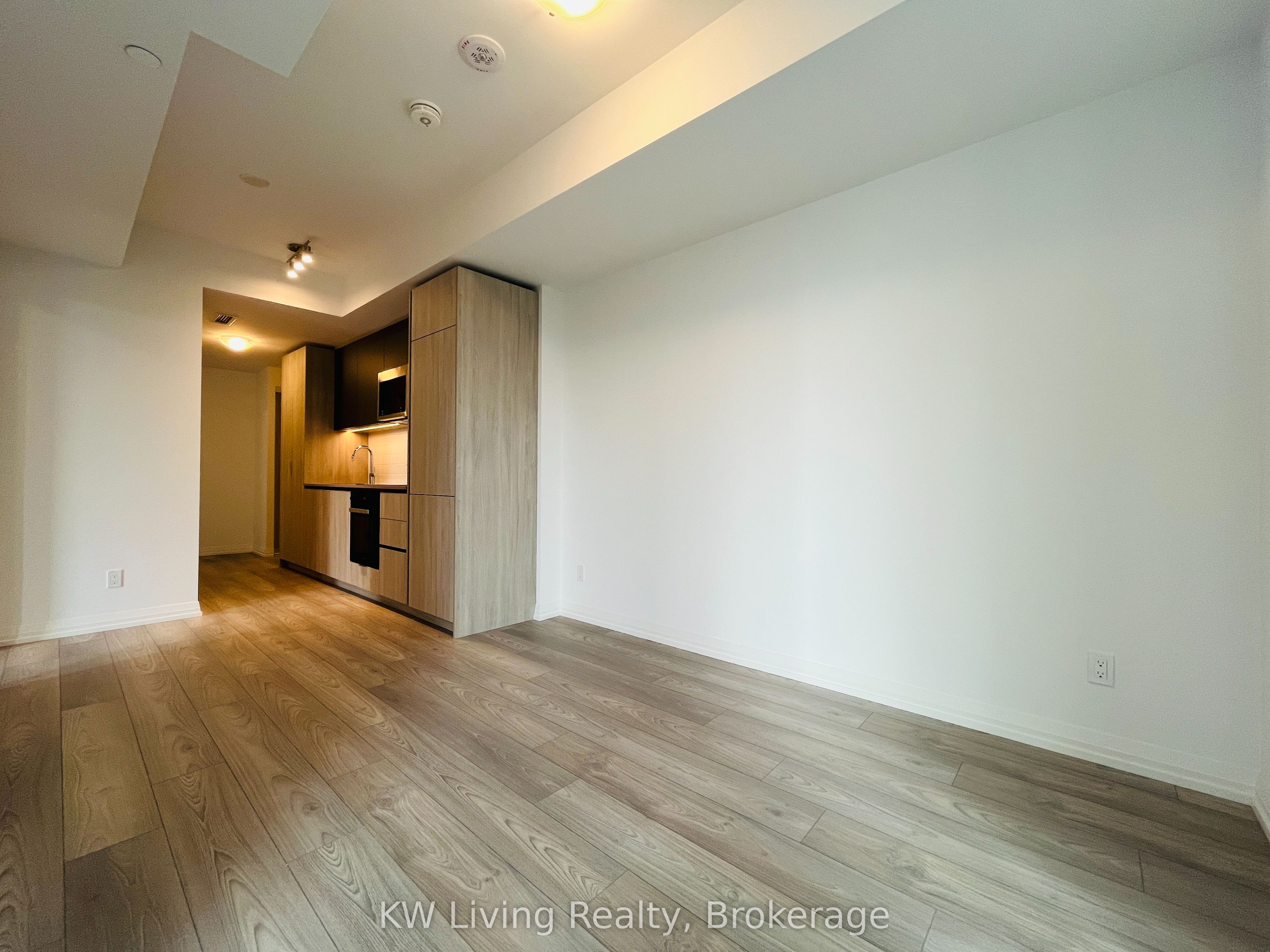 400 King Street W 1822, Toronto, ON M5V 0X8 photo 3