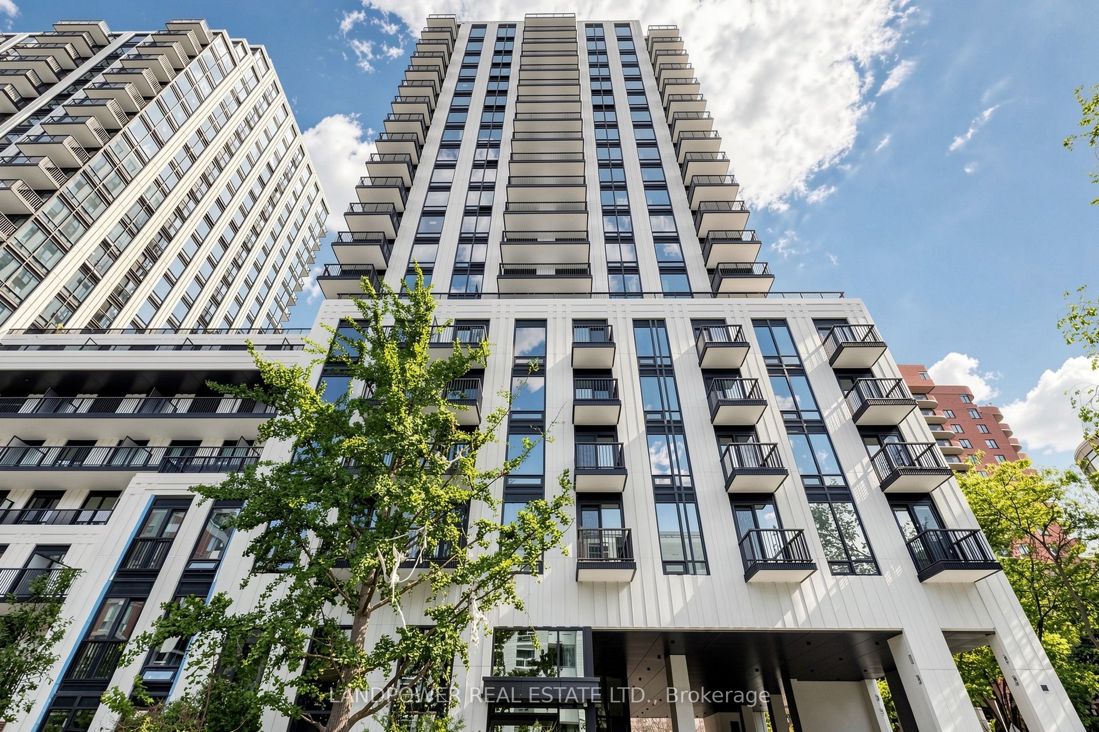 89 Montclair Avenue 1026, Toronto, ON M5P 0A9 photo 3