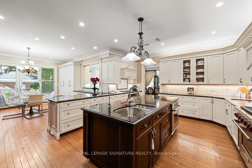 428 Glengrove Avenue, Toronto, ON M5N 1X2 photo 5