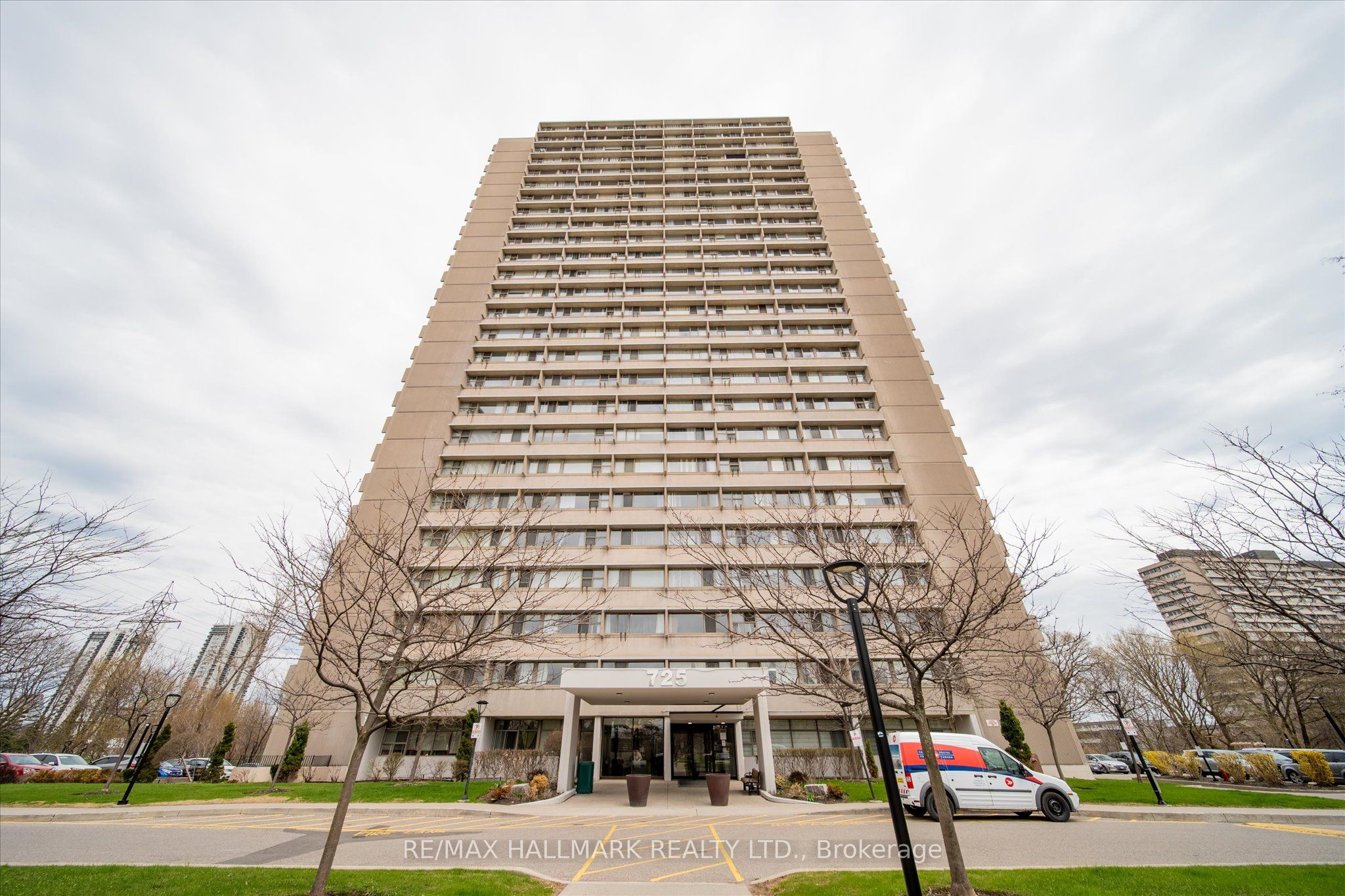 725 Don Mills Road 1101, Toronto, ON M3C 1S6 photo 2