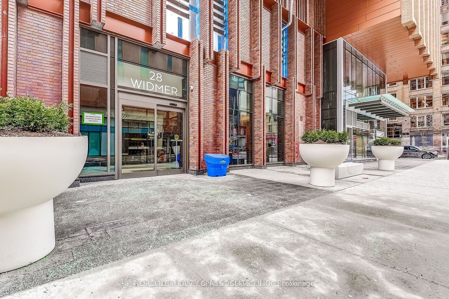 28 Widmer Street SPH25, Toronto, ON M5V 0T2