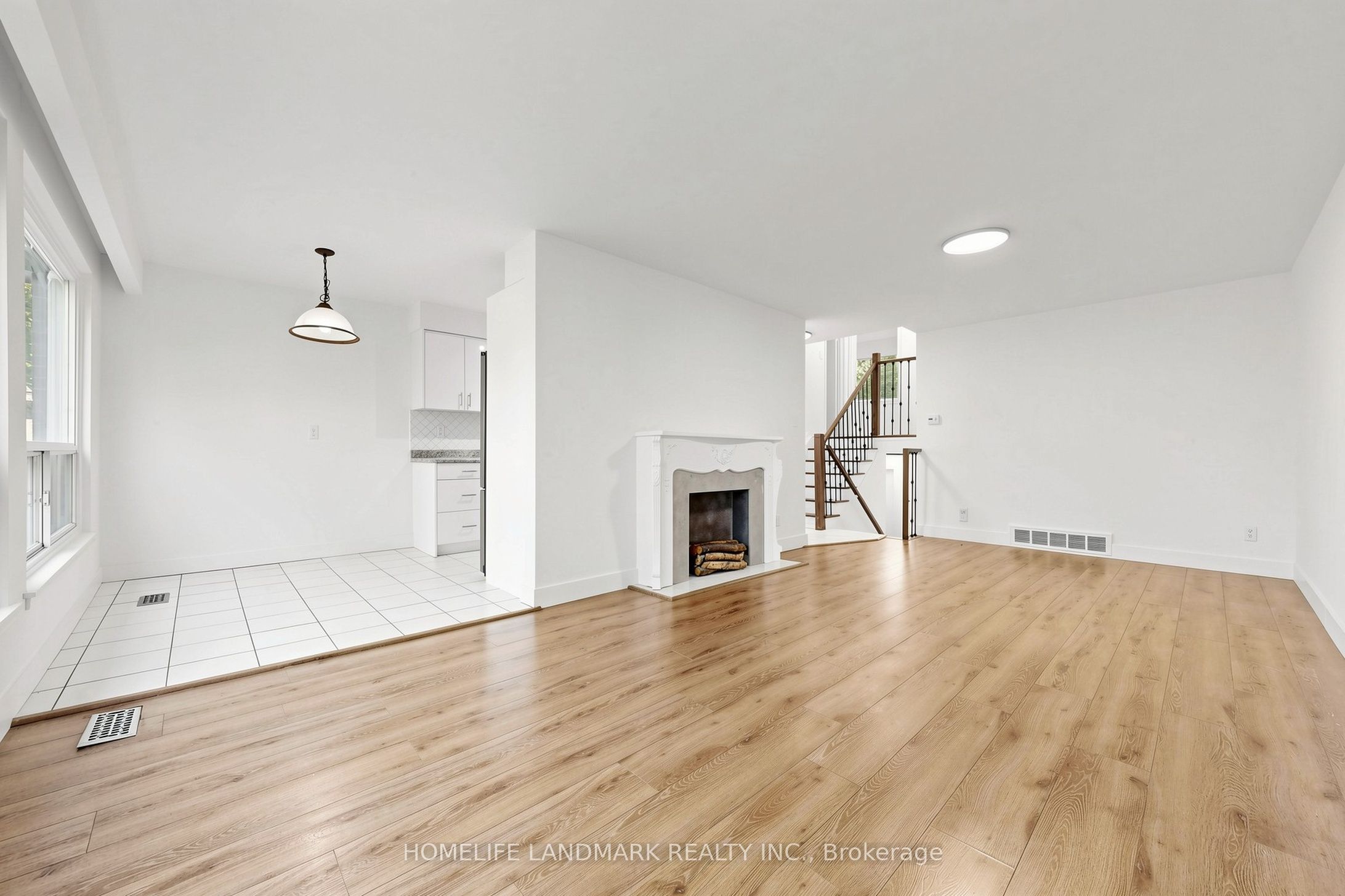 26 Fenside Drive, Toronto, ON M3A 2V3
