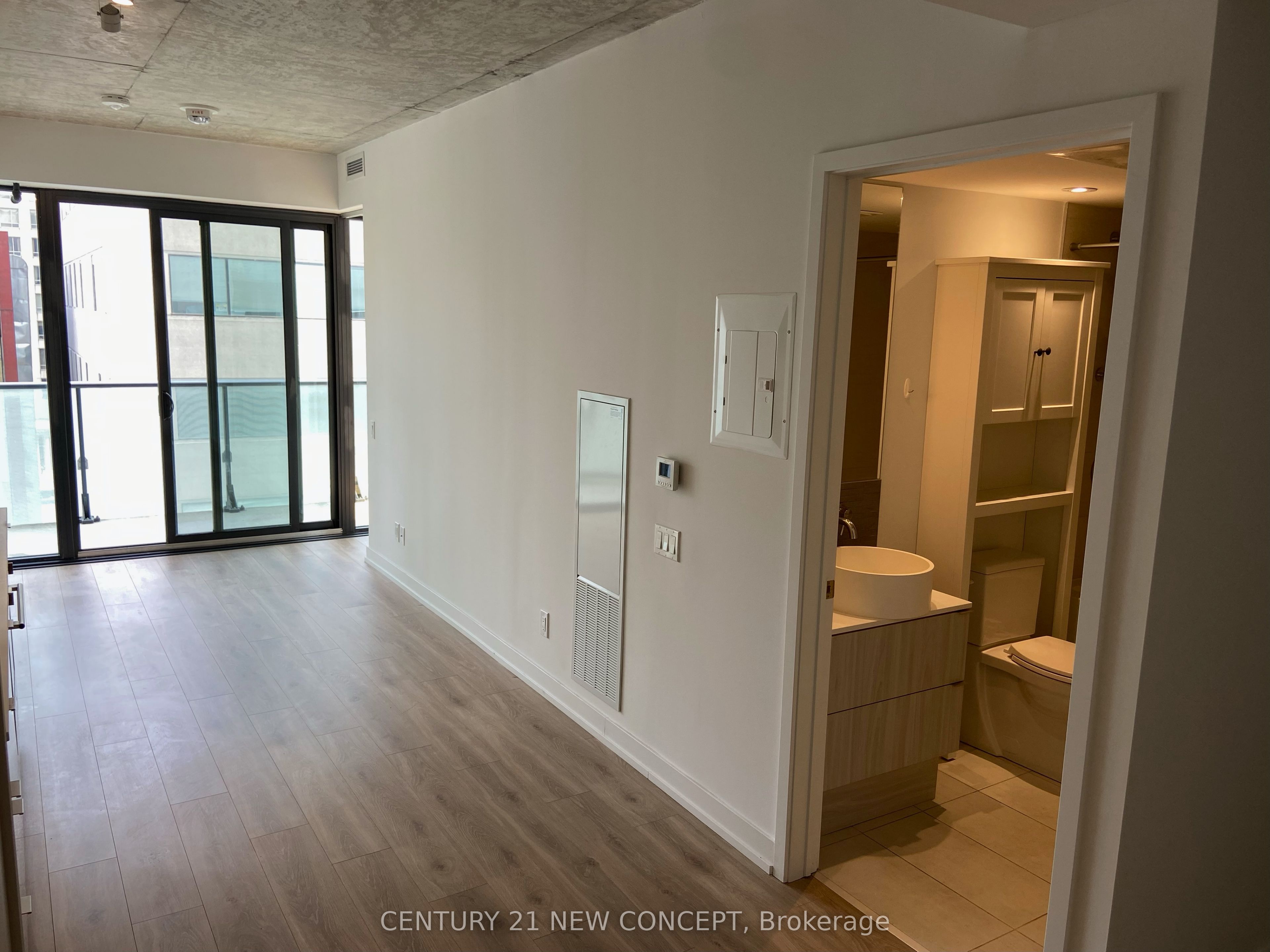 161 Roehampton Avenue 620, Toronto, ON M4P 0C8 photo 5