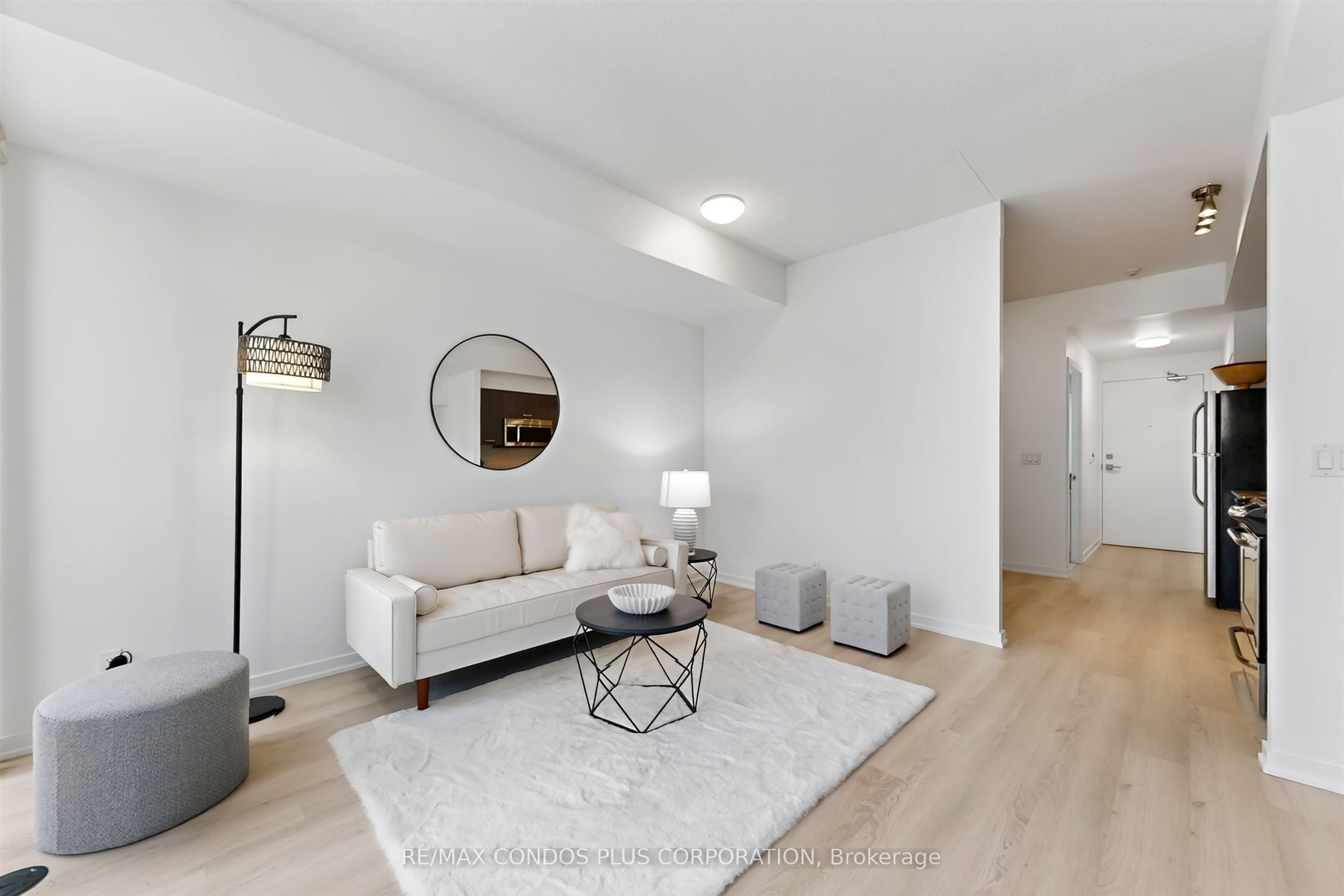 832 Bay Street 406, Toronto, ON M5S 1Z6 photo 4