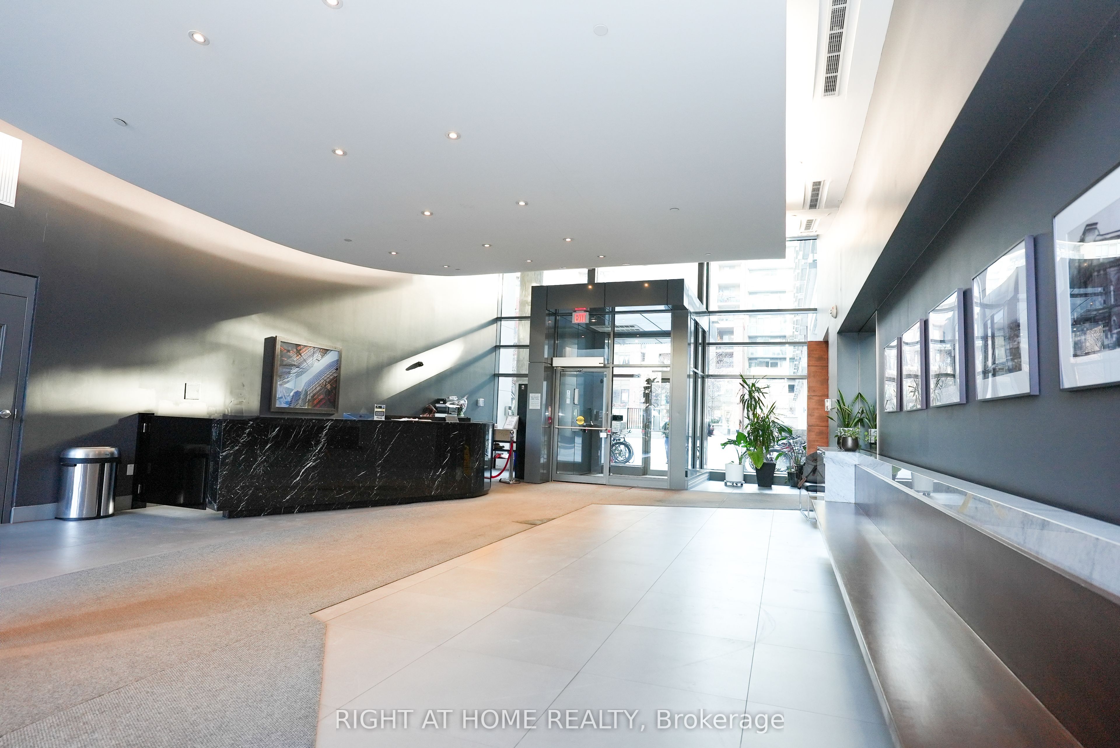68 Abell Street 938, Toronto, ON M6J 0B1 photo 3