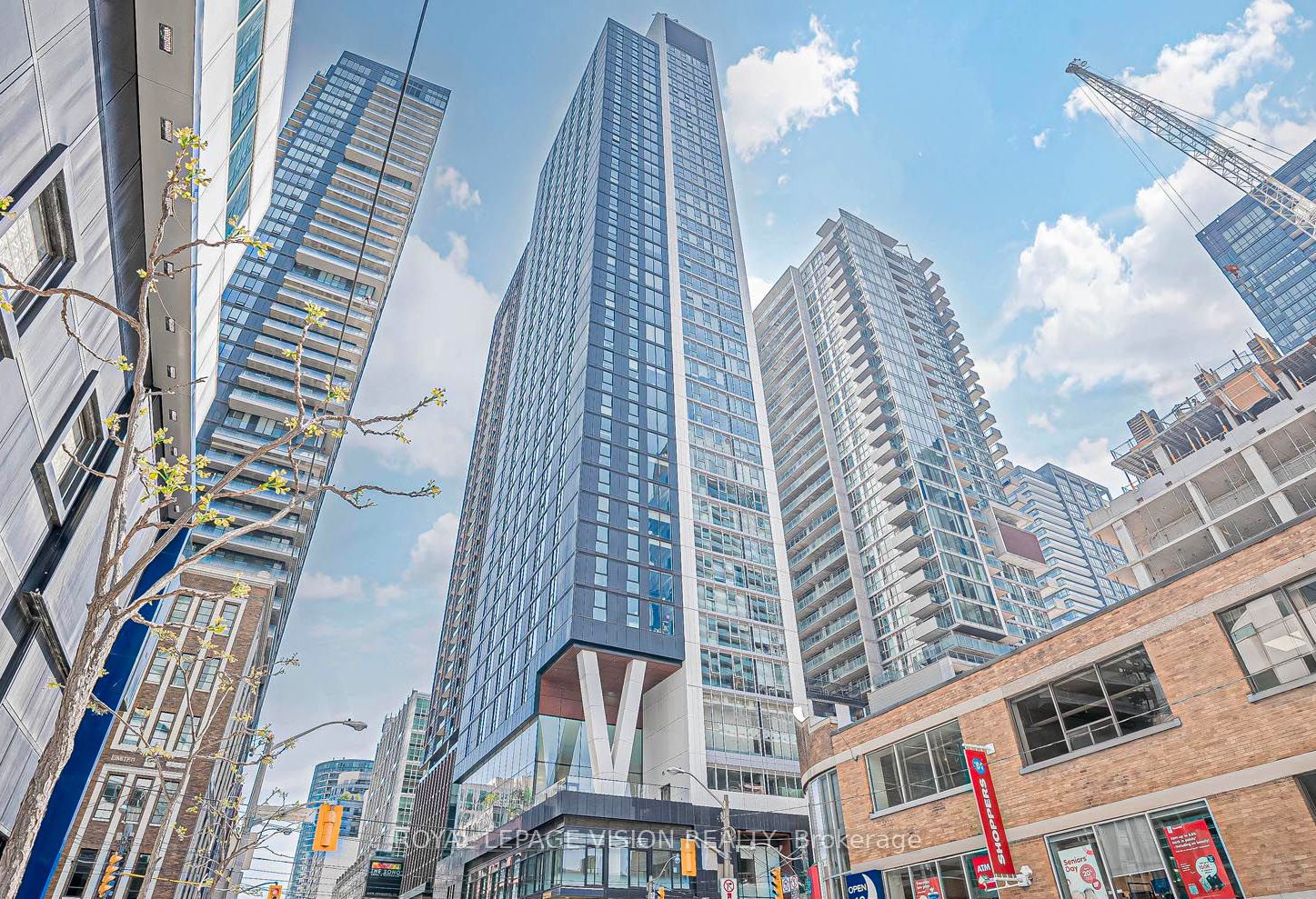357 King Street W 1804, Toronto, ON M5V 1K1