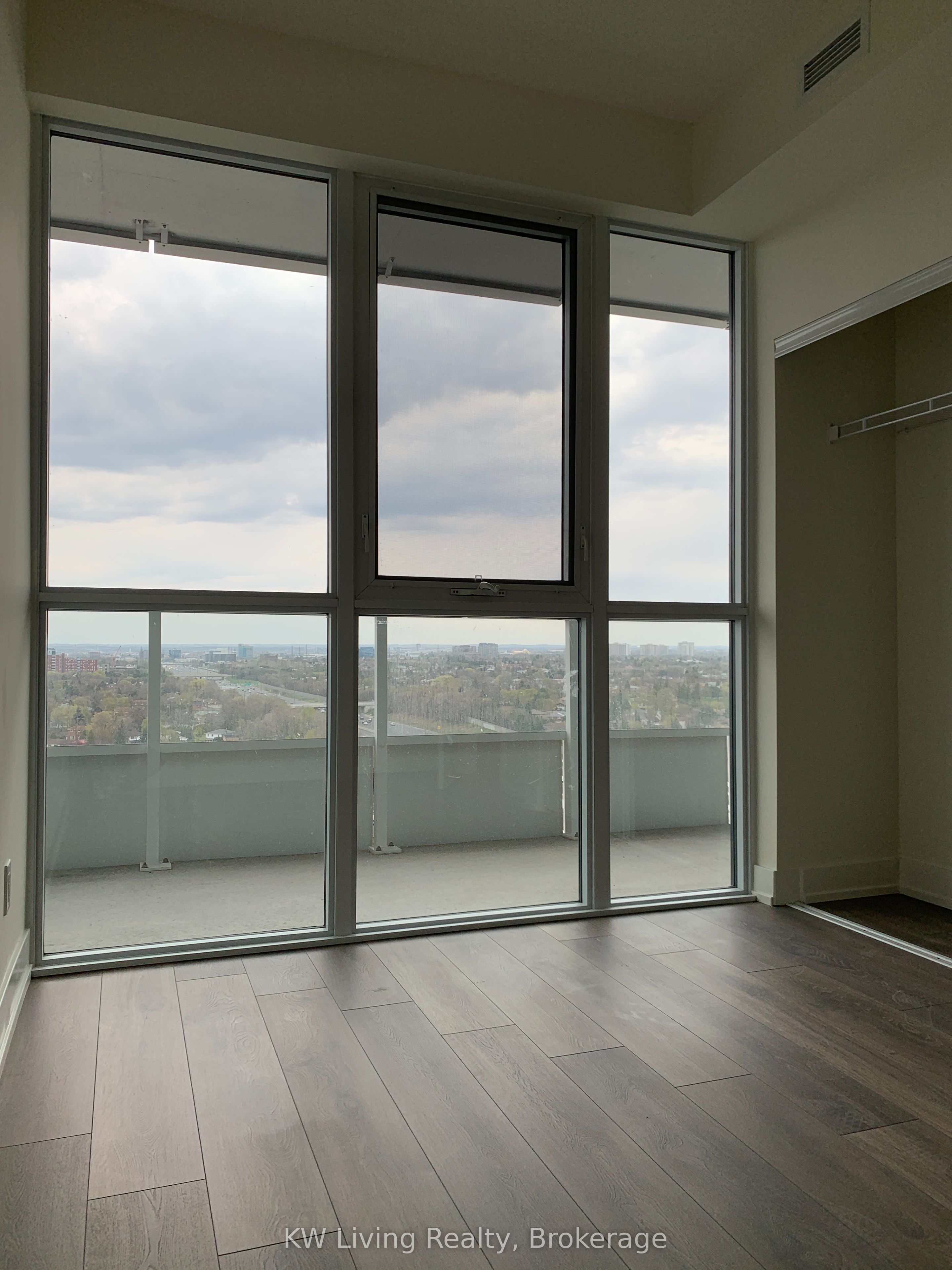 180 Fairview Mall Drive 1908, Toronto, ON M2J 0E8 photo 4