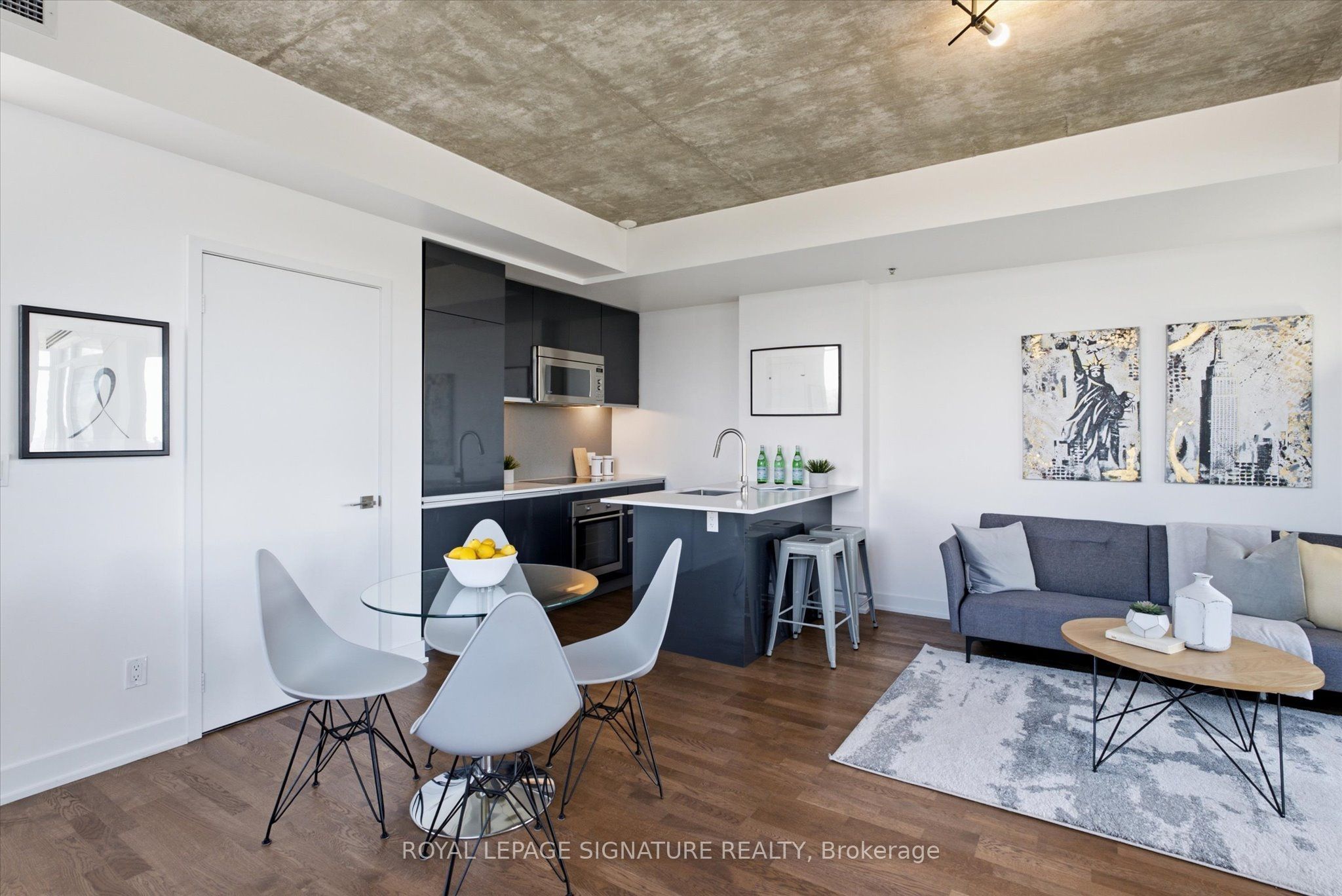 20 Minowan Miikan Lane 921, Toronto, ON M6J 0E5 photo 4