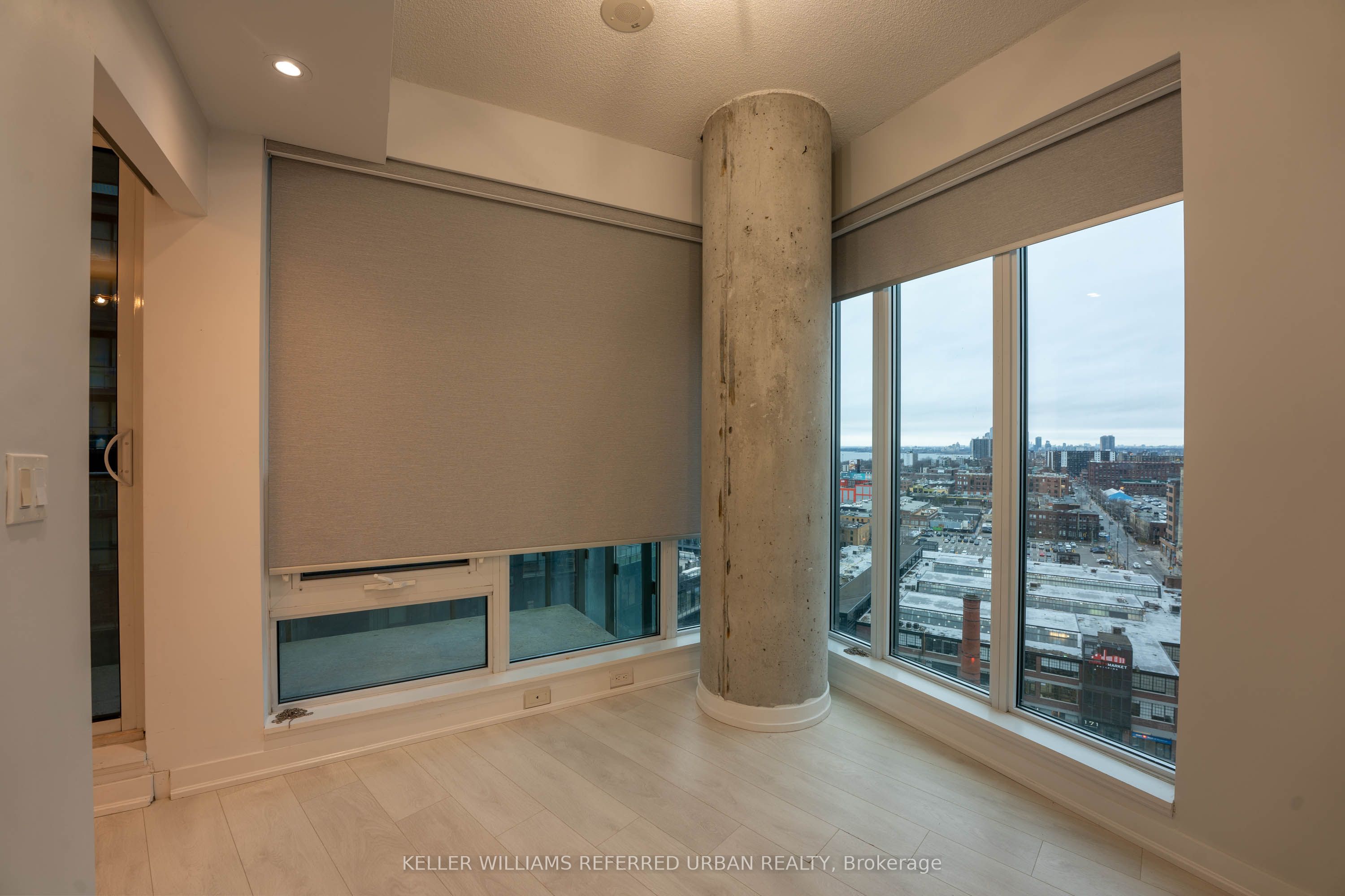 150 East Liberty Street 1614, Toronto, ON M6K 3R5 photo 5