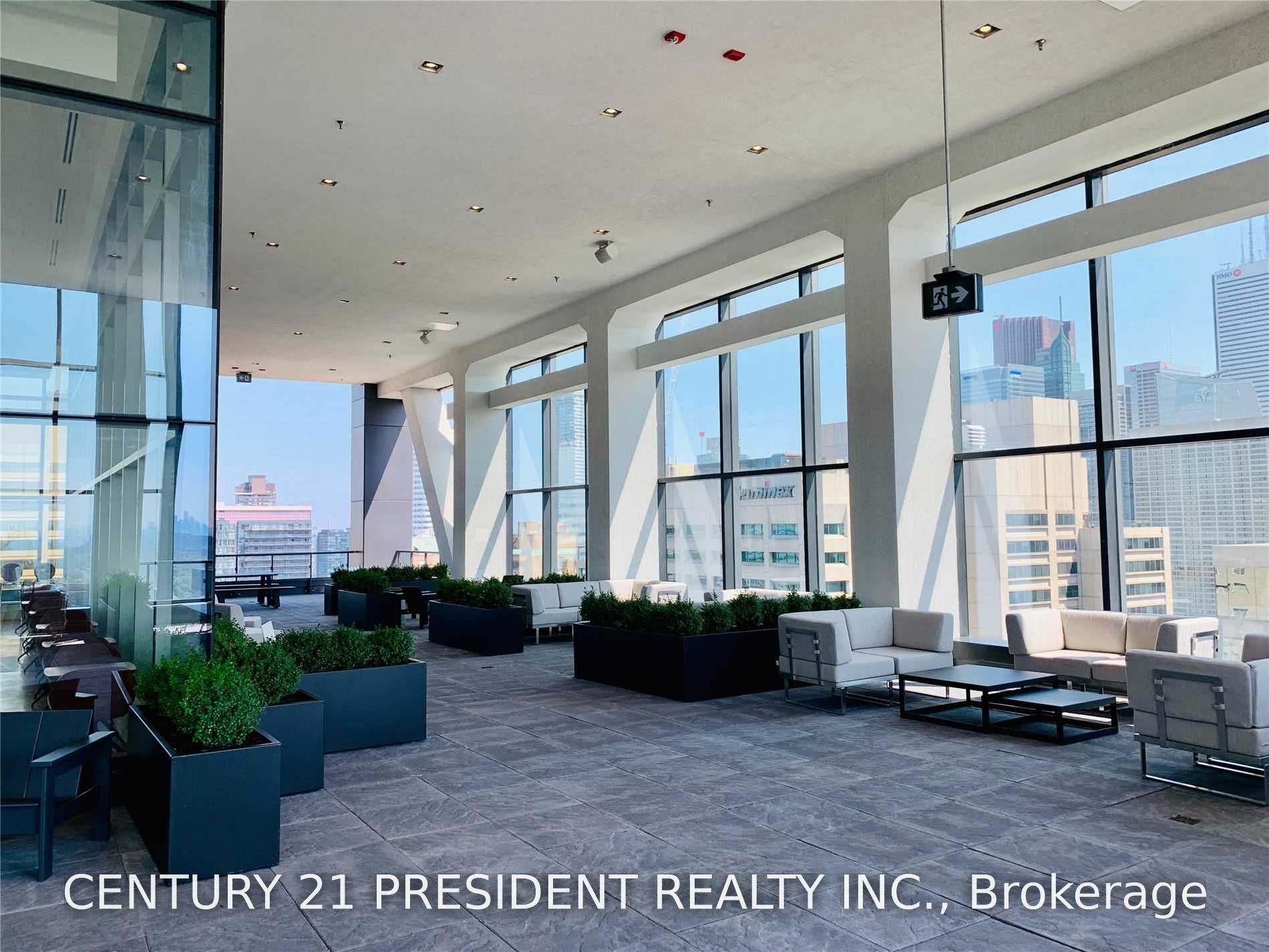 488 University Avenue 3608, Toronto, ON M5G 1V2 photo 3