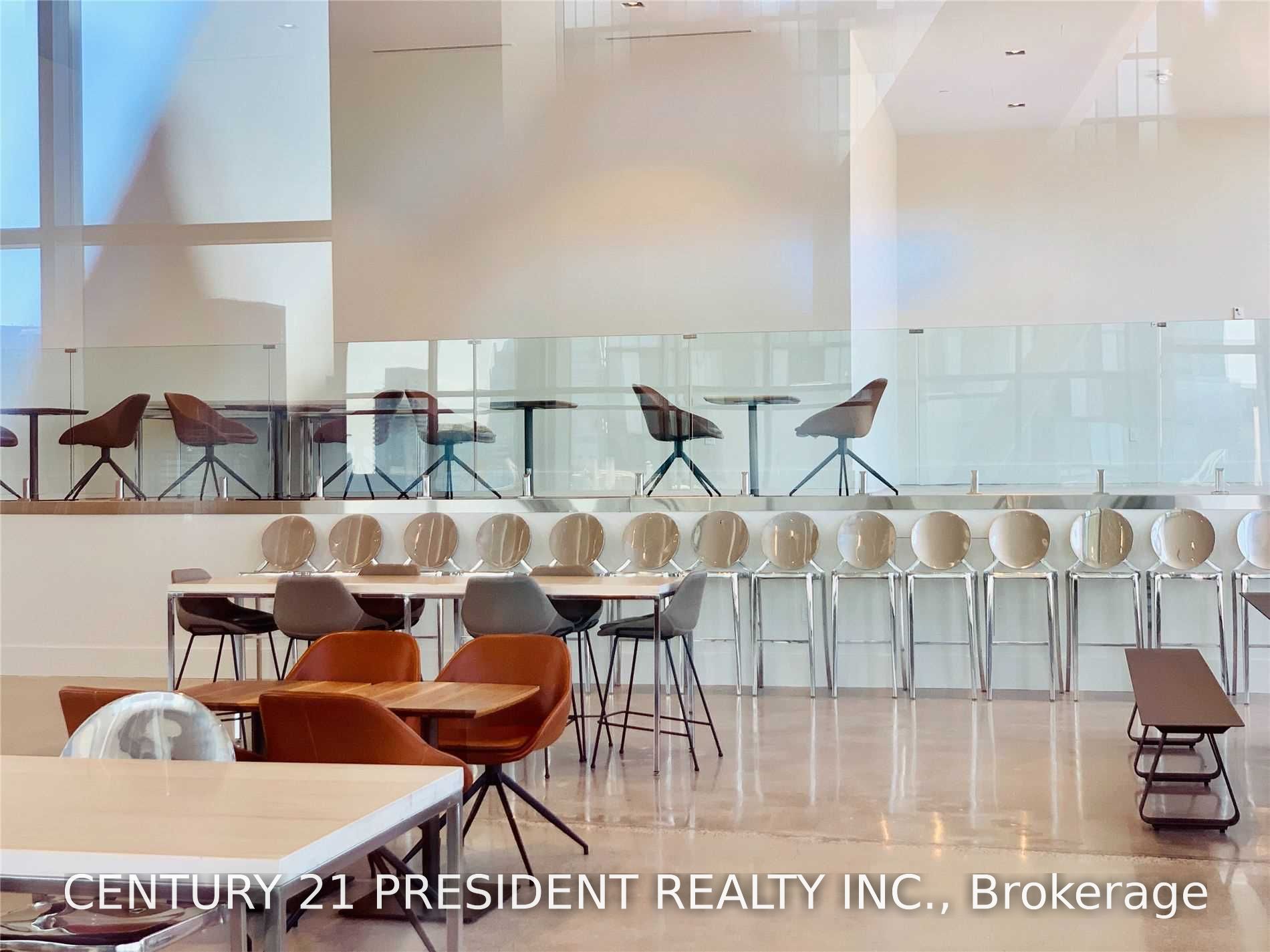 488 University Avenue 3608, Toronto, ON M5G 1V2 photo 5