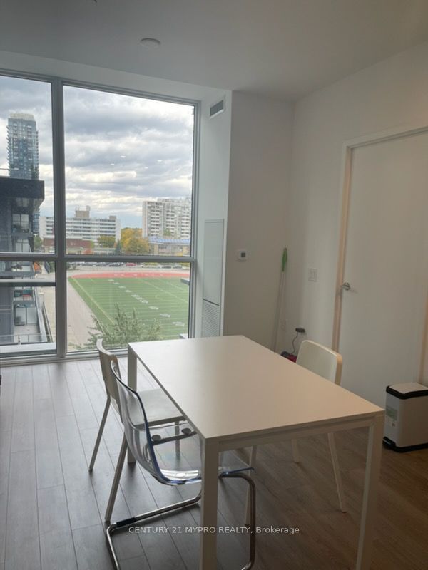 39 Roehampton Avenue #412, Toronto, ON M4P 0G1 photo 2