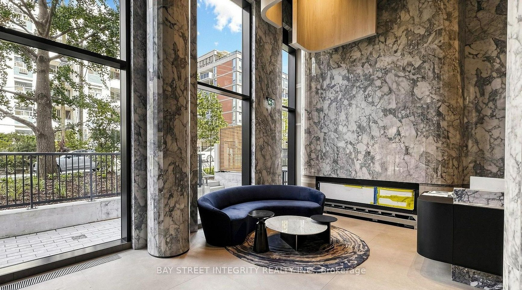 91 Montclair Avenue 1703, Toronto, ON M5P 0B1 photo 3