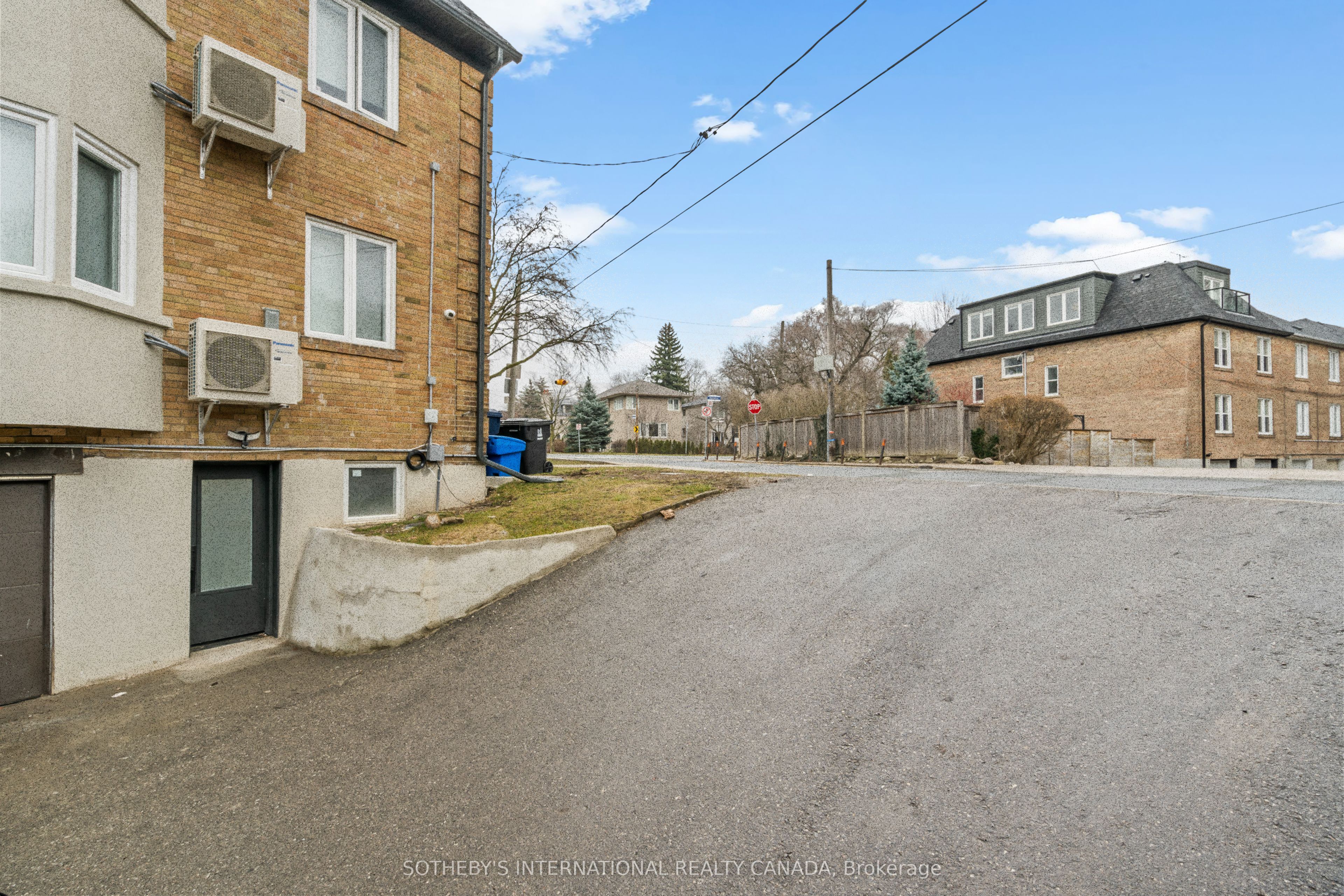 1340 Avenue Road B, Toronto, ON M5N 2H2 photo 2