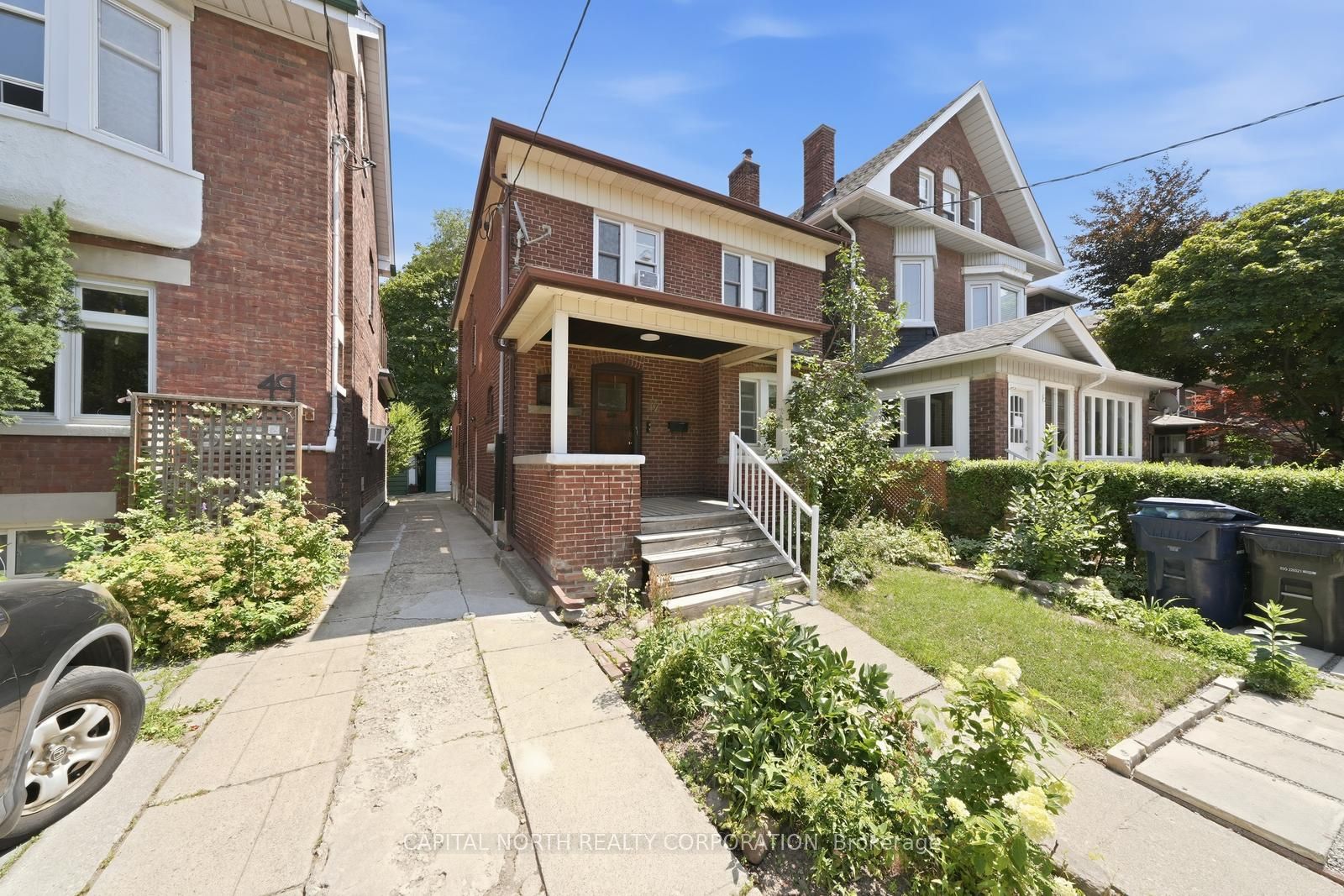 47 Robina Avenue 2, Toronto, ON M6C 3Y5 photo 3