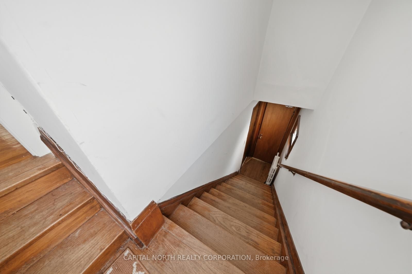 47 Robina Avenue 2, Toronto, ON M6C 3Y5 photo 5