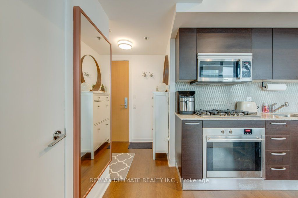 375 King Street W 2710, Toronto, ON M5V 1K5 photo 4