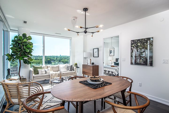 18 Erskine Avenue 1909, Toronto, ON M4P 0C9 photo 2