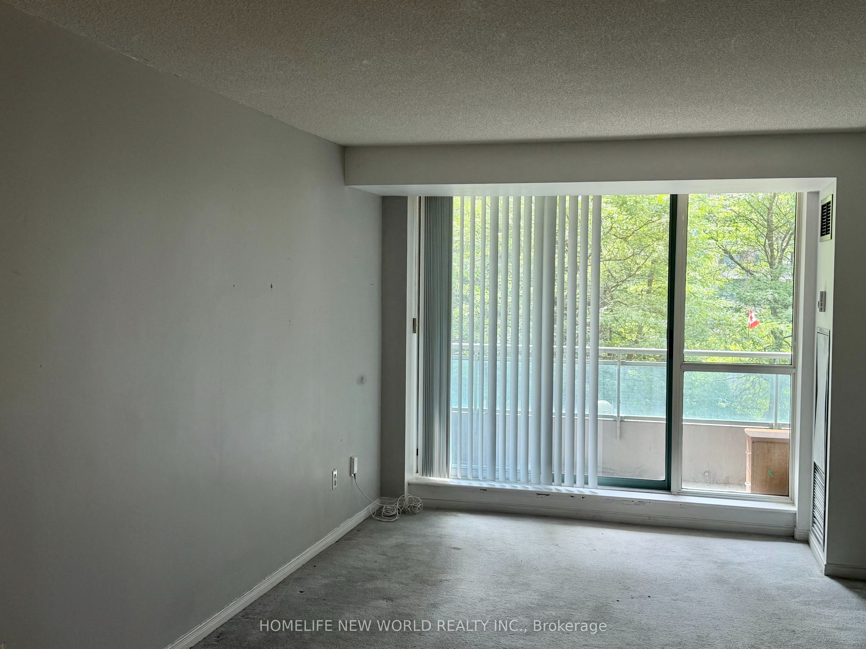 39 Pemberton Avenue 303, Toronto, ON M2M 4L6 photo 5