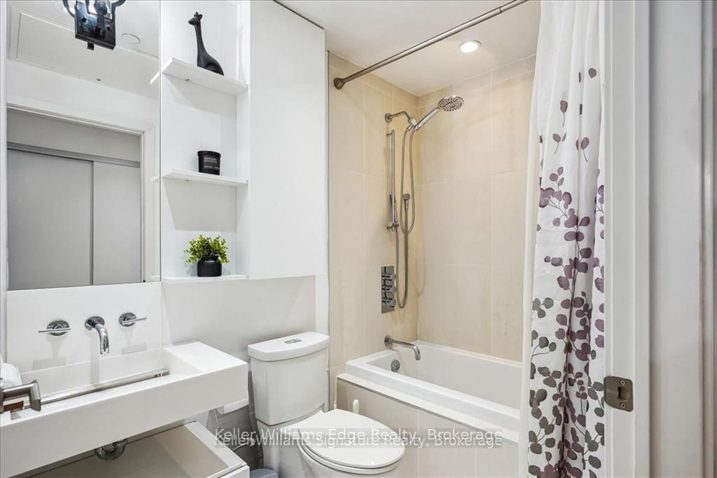 5 St Joseph Street 212, Toronto, ON M4Y 0B6 photo 5
